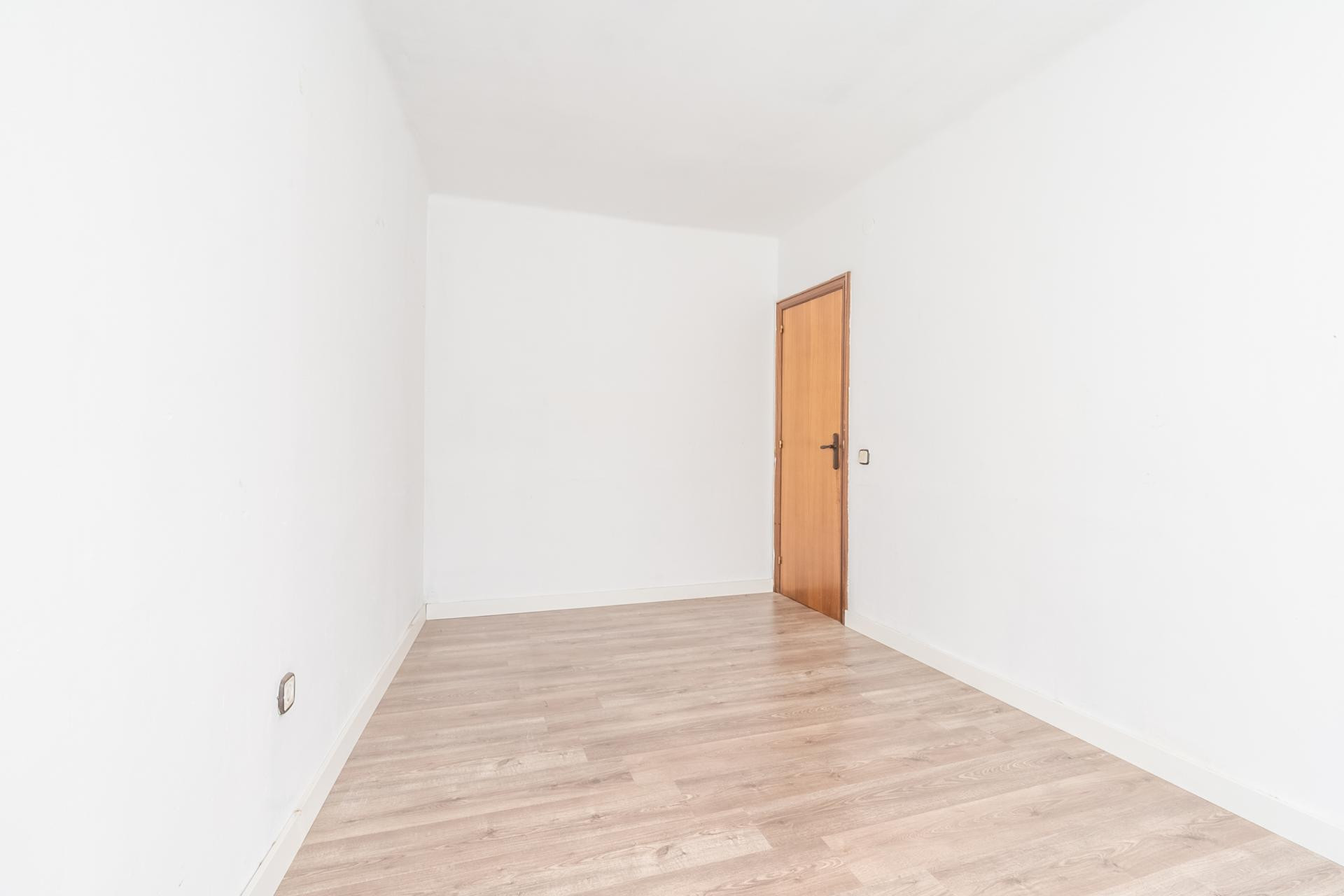 Resale - Apartment / flat - Cornellà de Llobregat - Gavarra