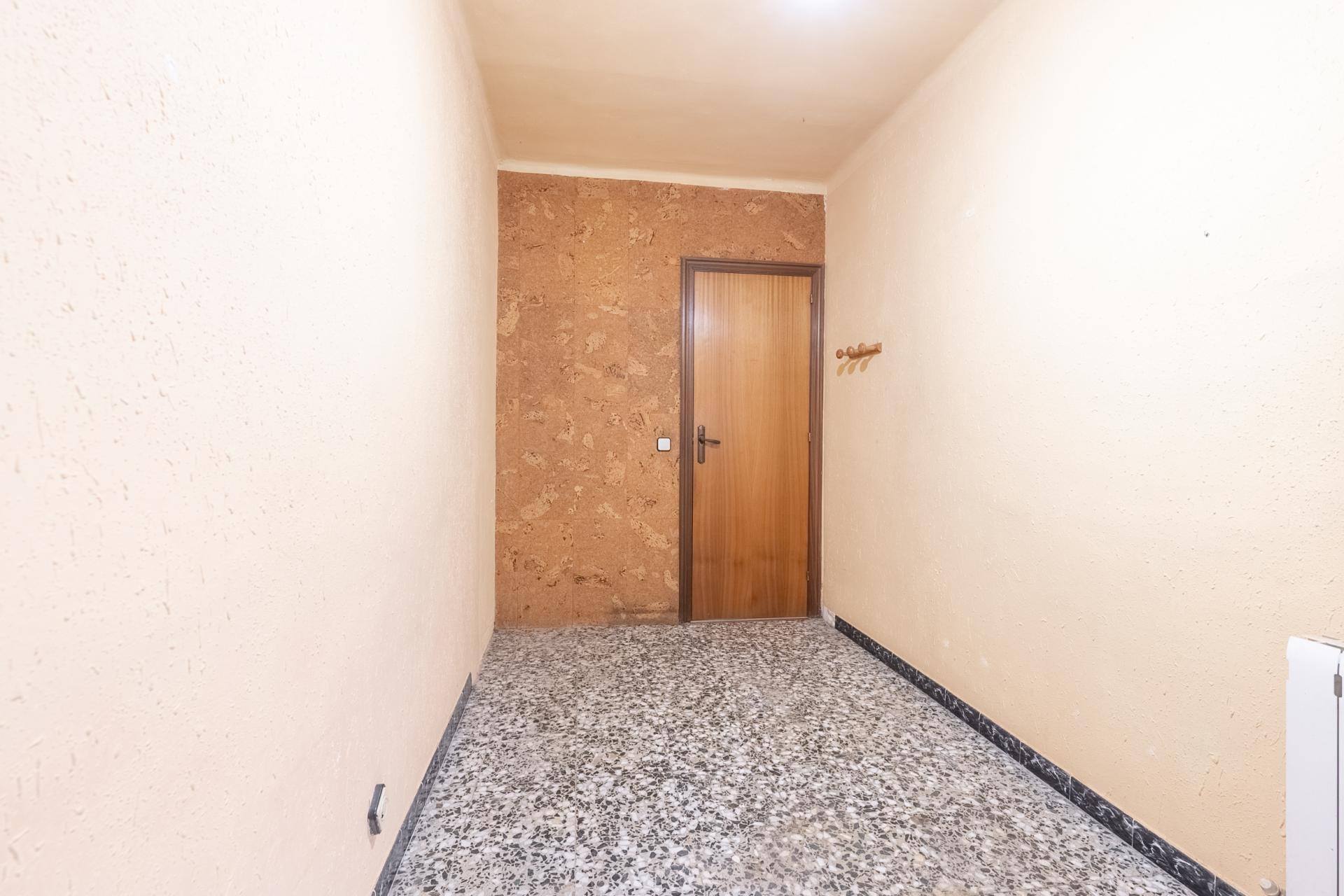 Resale - Apartment / flat - Cornellà de Llobregat - Gavarra