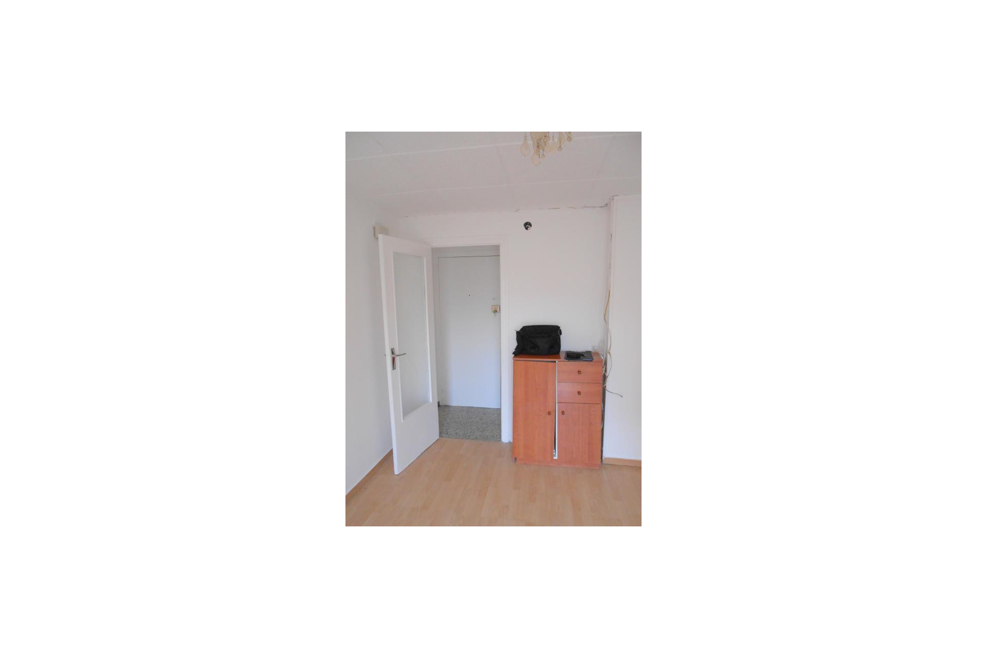 Resale - Apartment / flat - Hospitalet de Llobregat, l - Centre