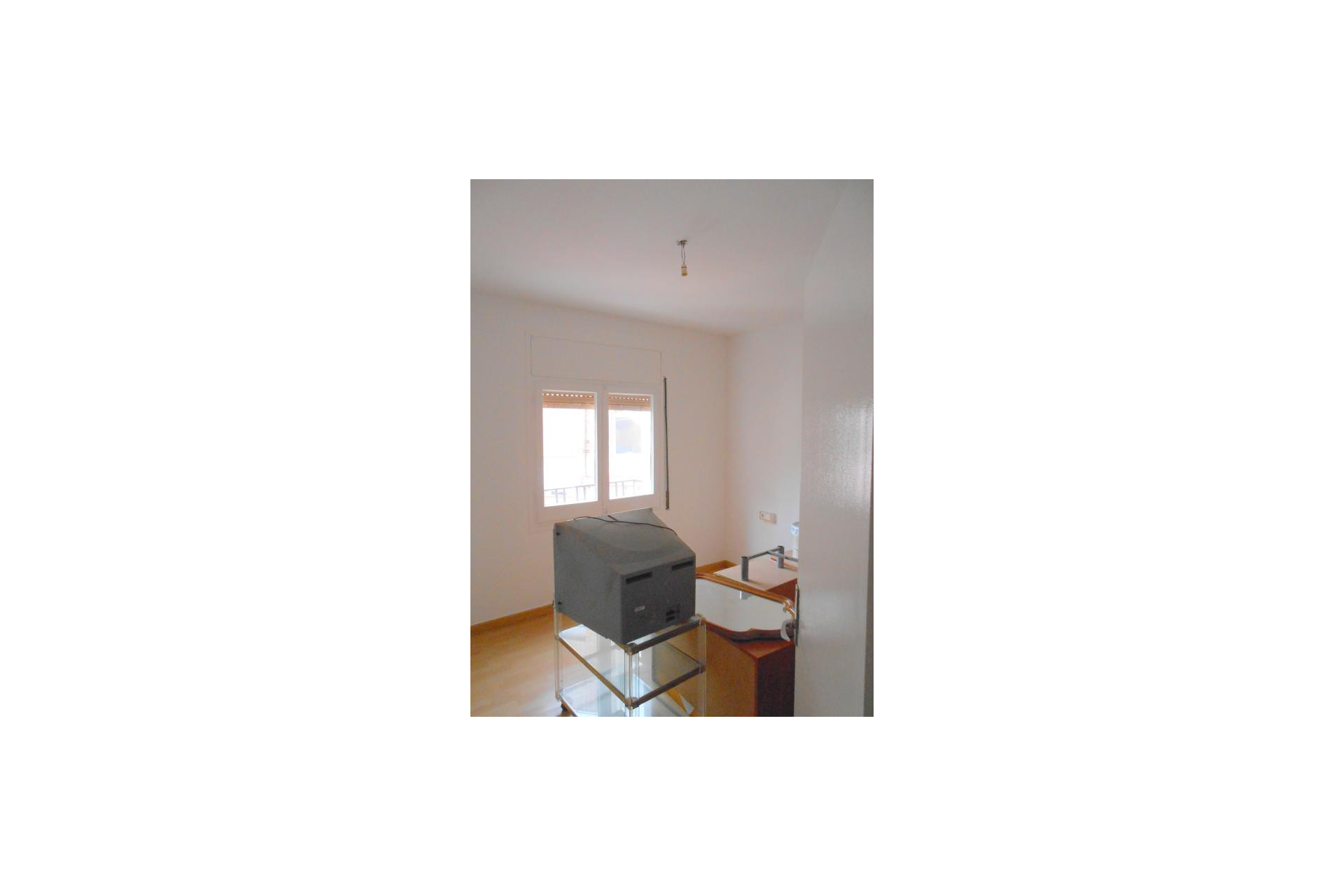 Resale - Apartment / flat - Hospitalet de Llobregat, l - Centre