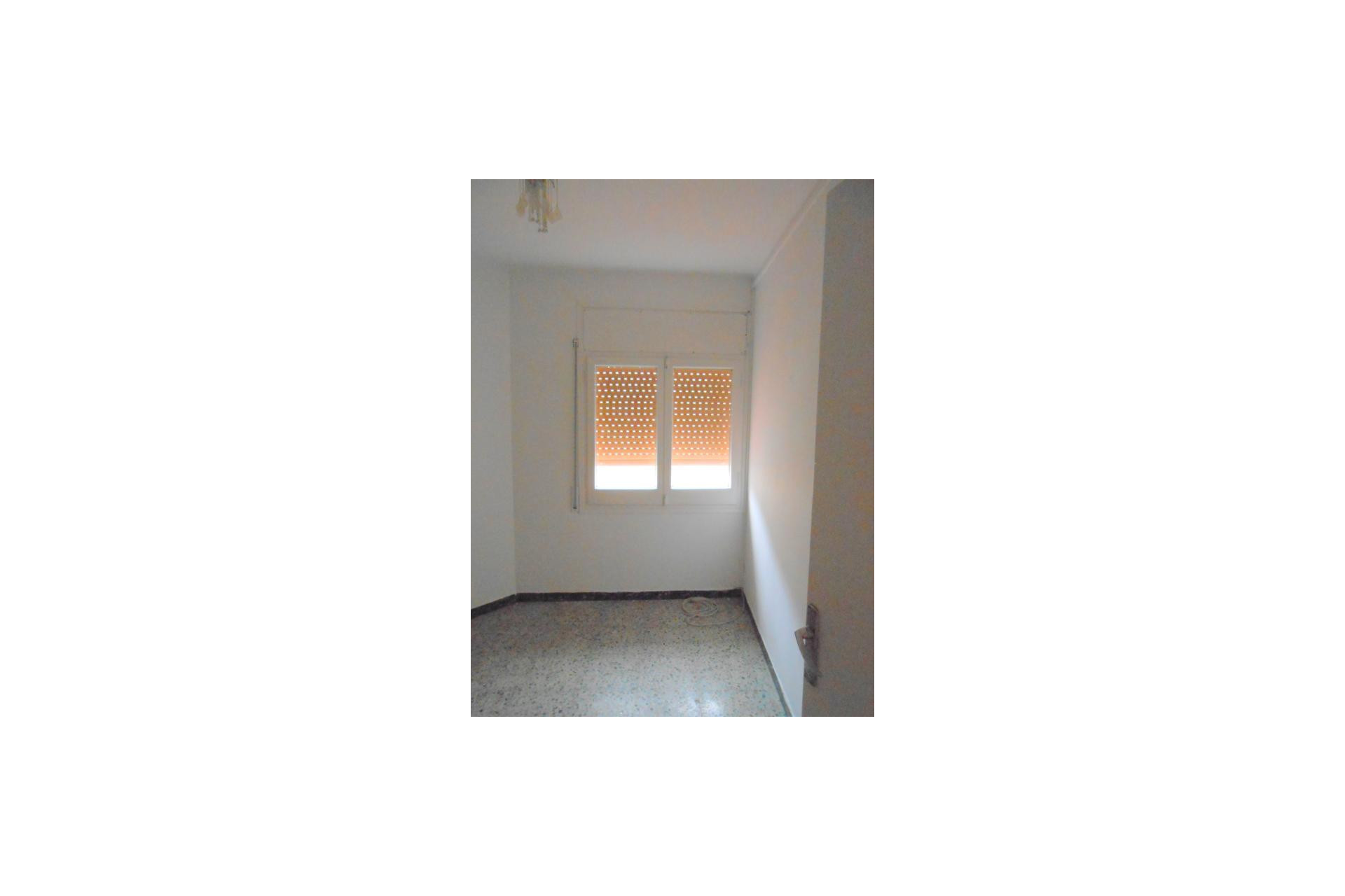 Resale - Apartment / flat - Hospitalet de Llobregat, l - Centre