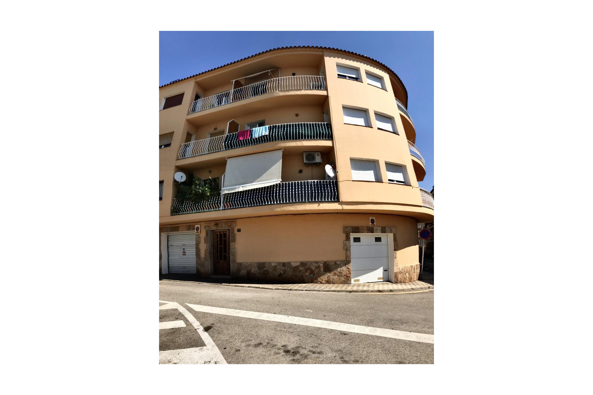 Resale - Apartment / flat - Roses - Nord