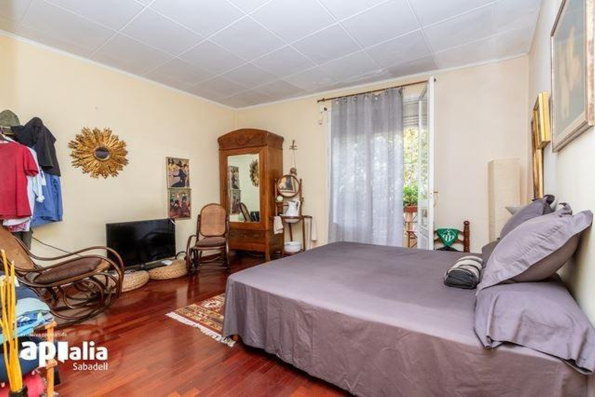 Resale - Apartment / flat - Sabadell - Centro