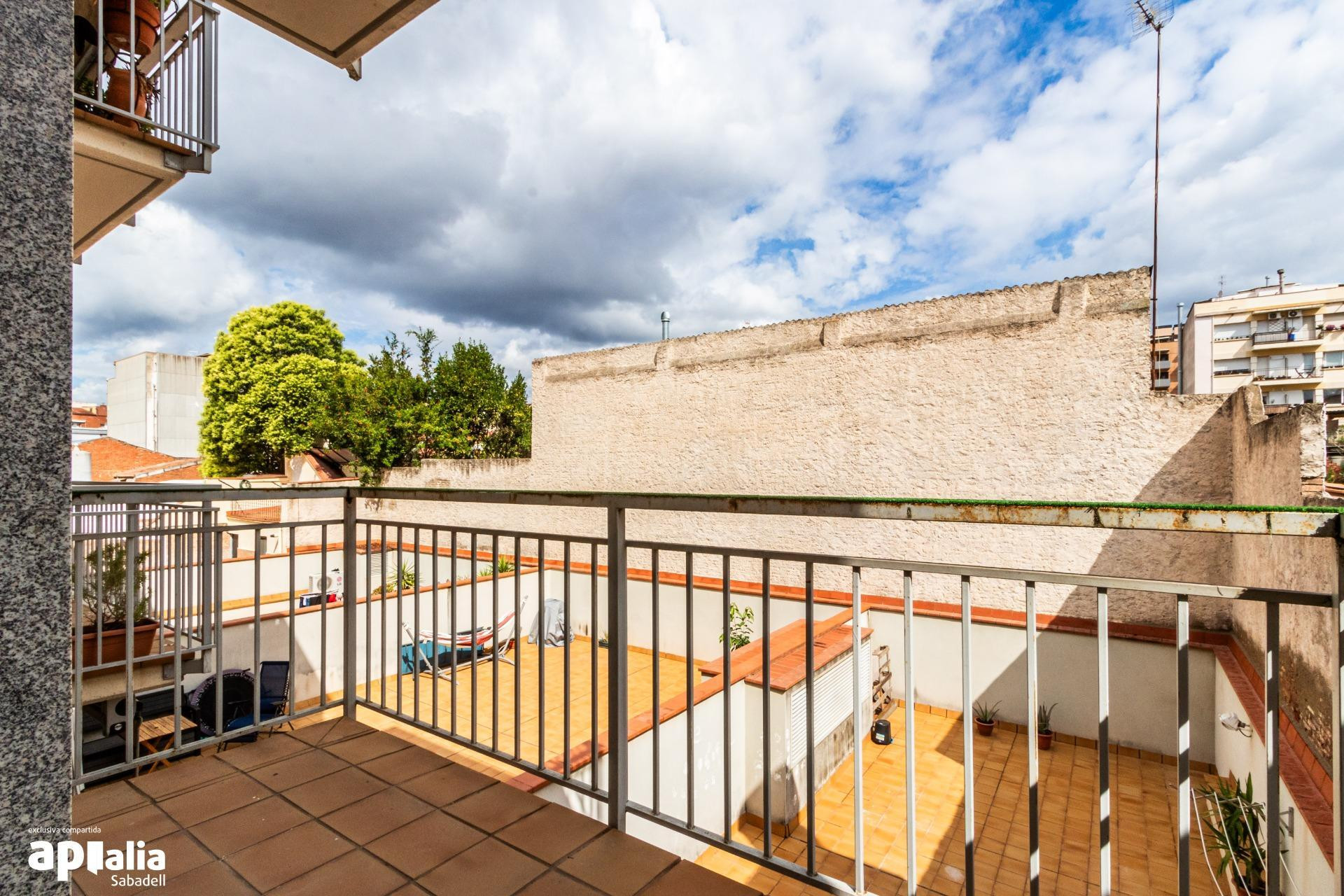 Resale - Apartment / flat - Sabadell - Eixample