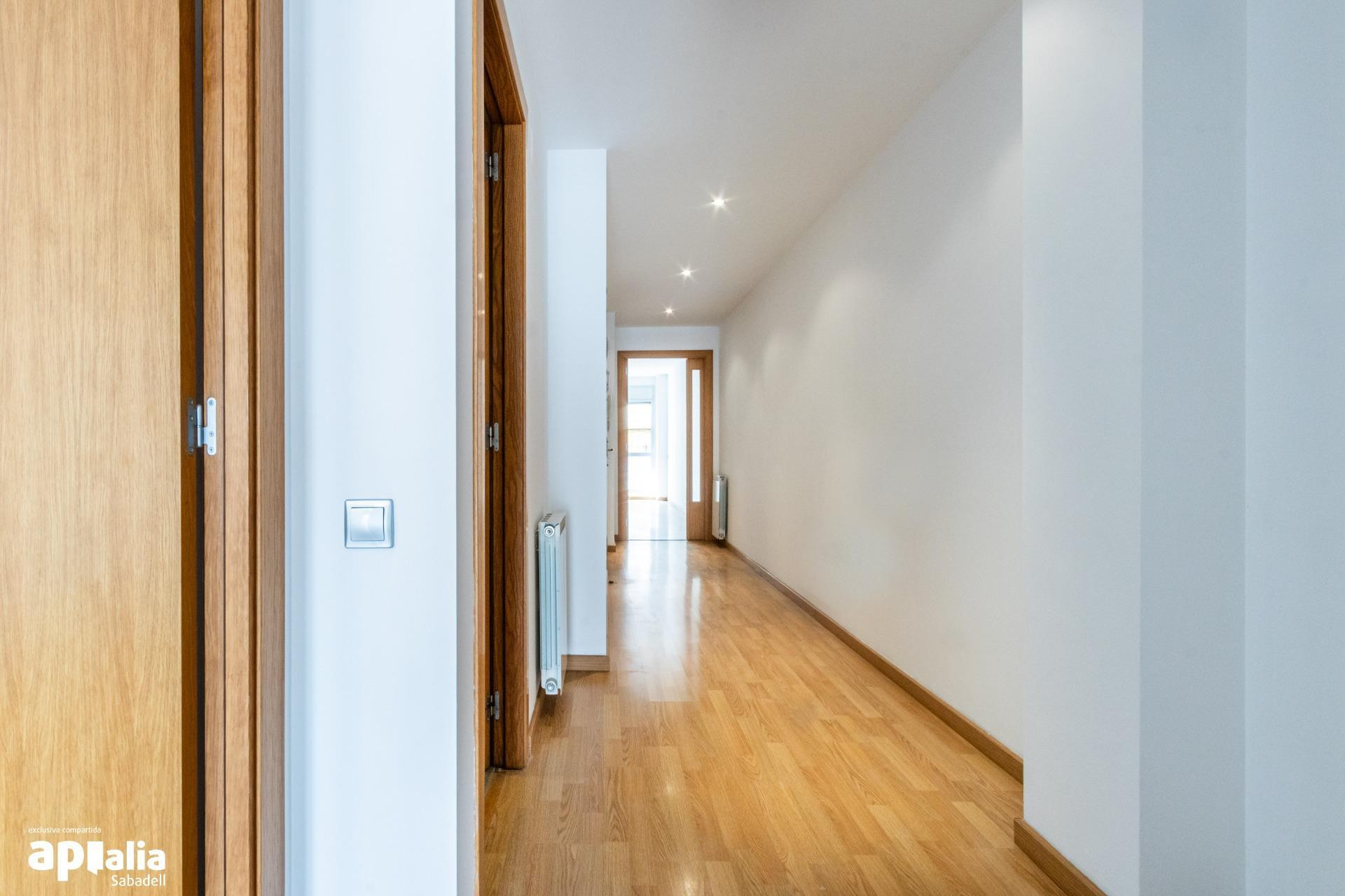 Resale - Apartment / flat - Sabadell - Eixample