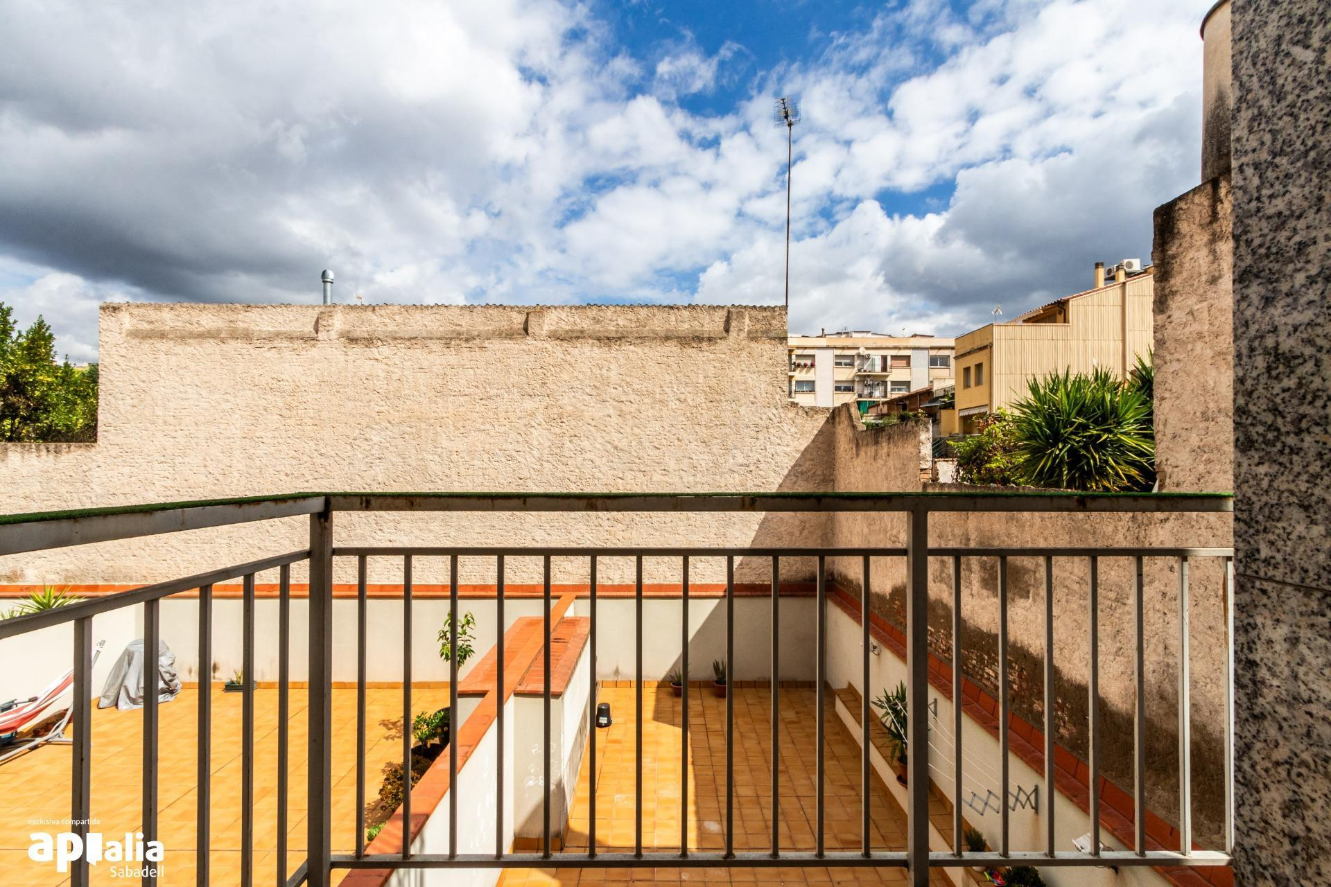 Resale - Apartment / flat - Sabadell - Eixample