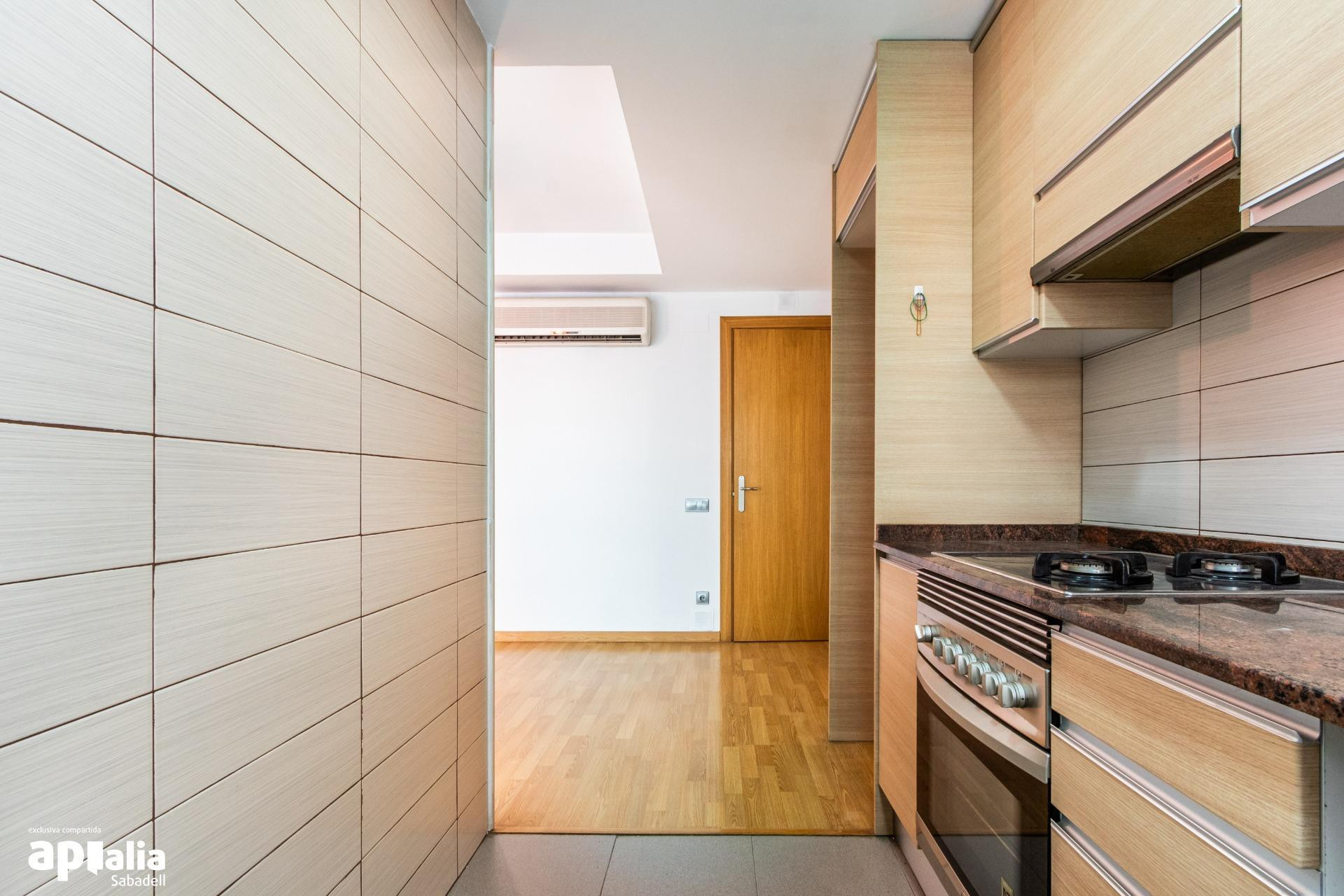 Resale - Apartment / flat - Sabadell - Eixample