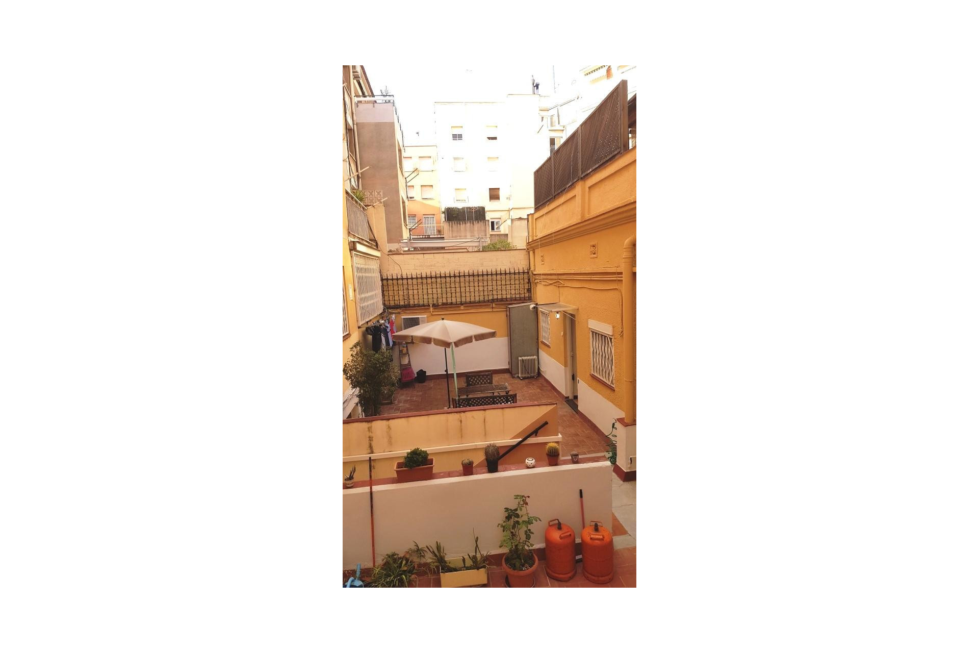 Resale - Bajos con jardin - Barcelona - Horta - Guinardó / El Guinardó