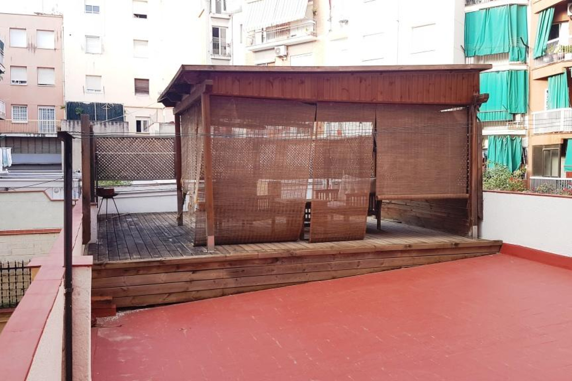 Resale - Bajos con jardin - Barcelona - Horta - Guinardó / El Guinardó
