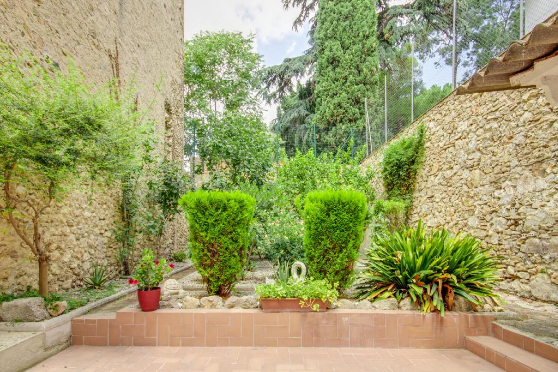 Resale - Bajos con jardin - Figueres - Centre