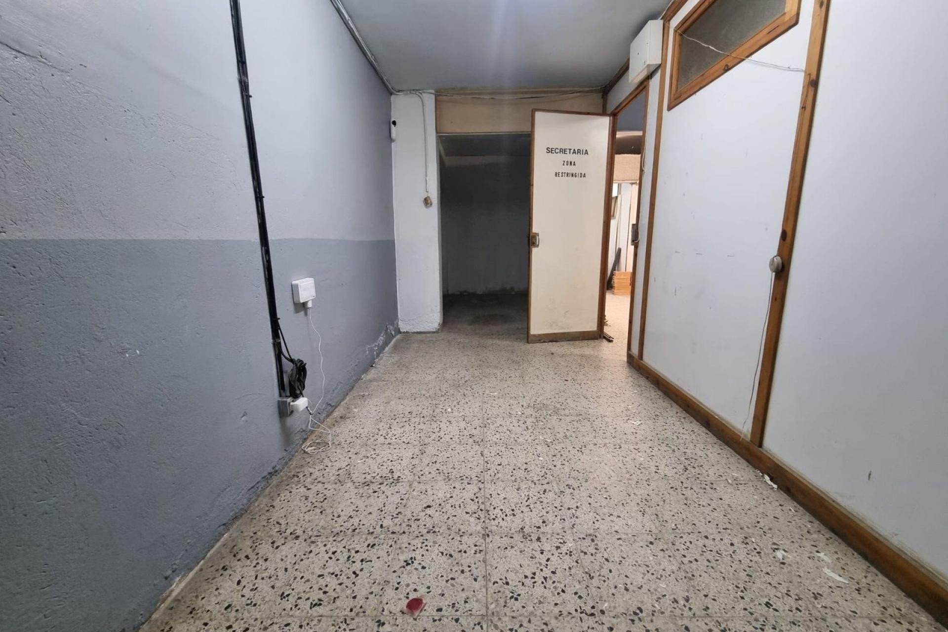 Resale - Local comercial - Barcelona - Gràcia / Vila de Gràcia