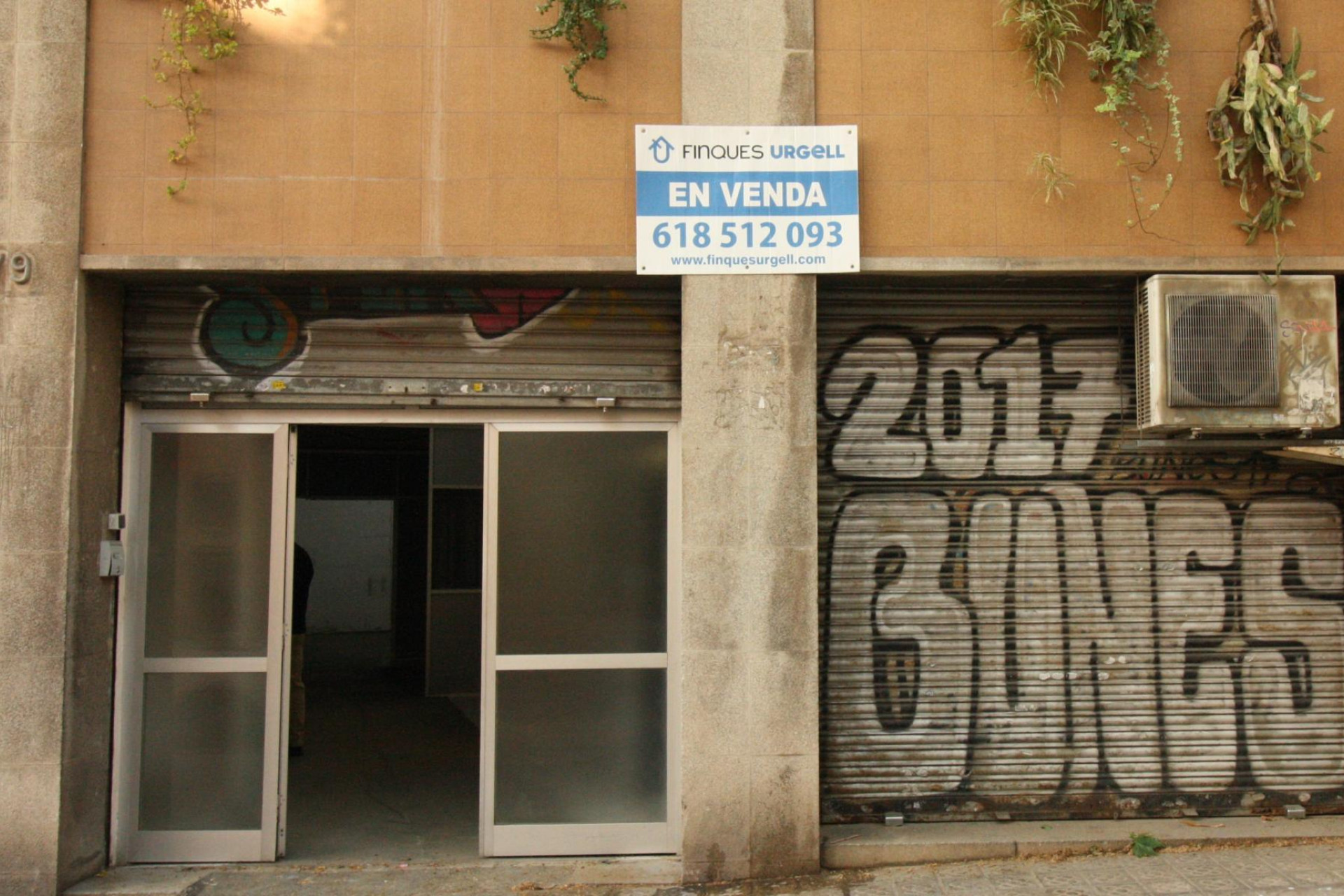 Resale - Local comercial - Barcelona - Sant Martí / El Camp de l'Arpa