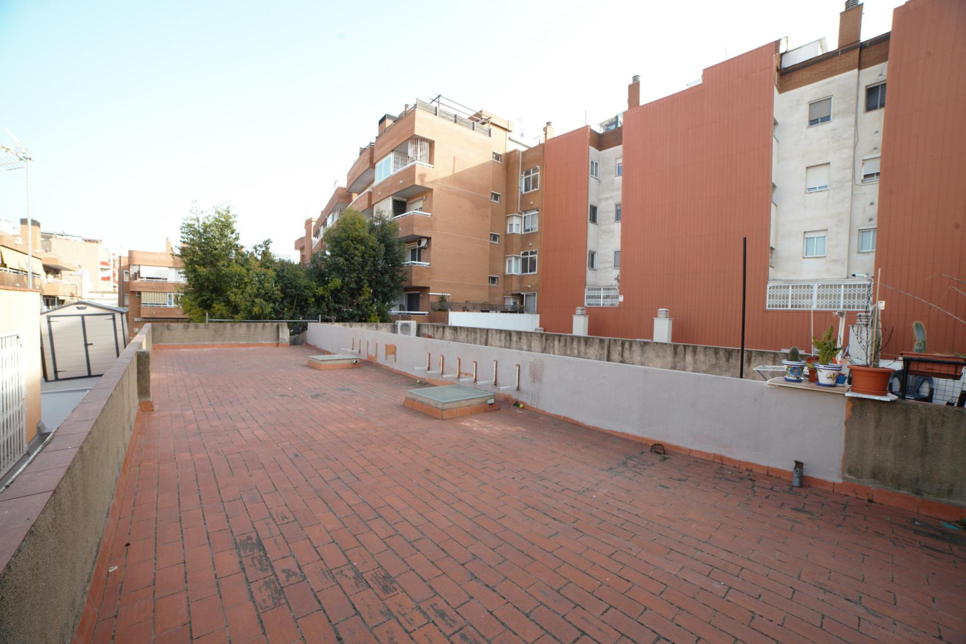 Resale - Local comercial - Cornellà de Llobregat - Riera