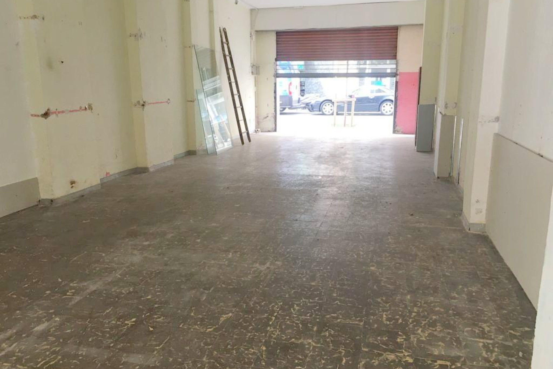 Resale - Local comercial - Hospitalet de Llobregat, l - Santa Eulàlia