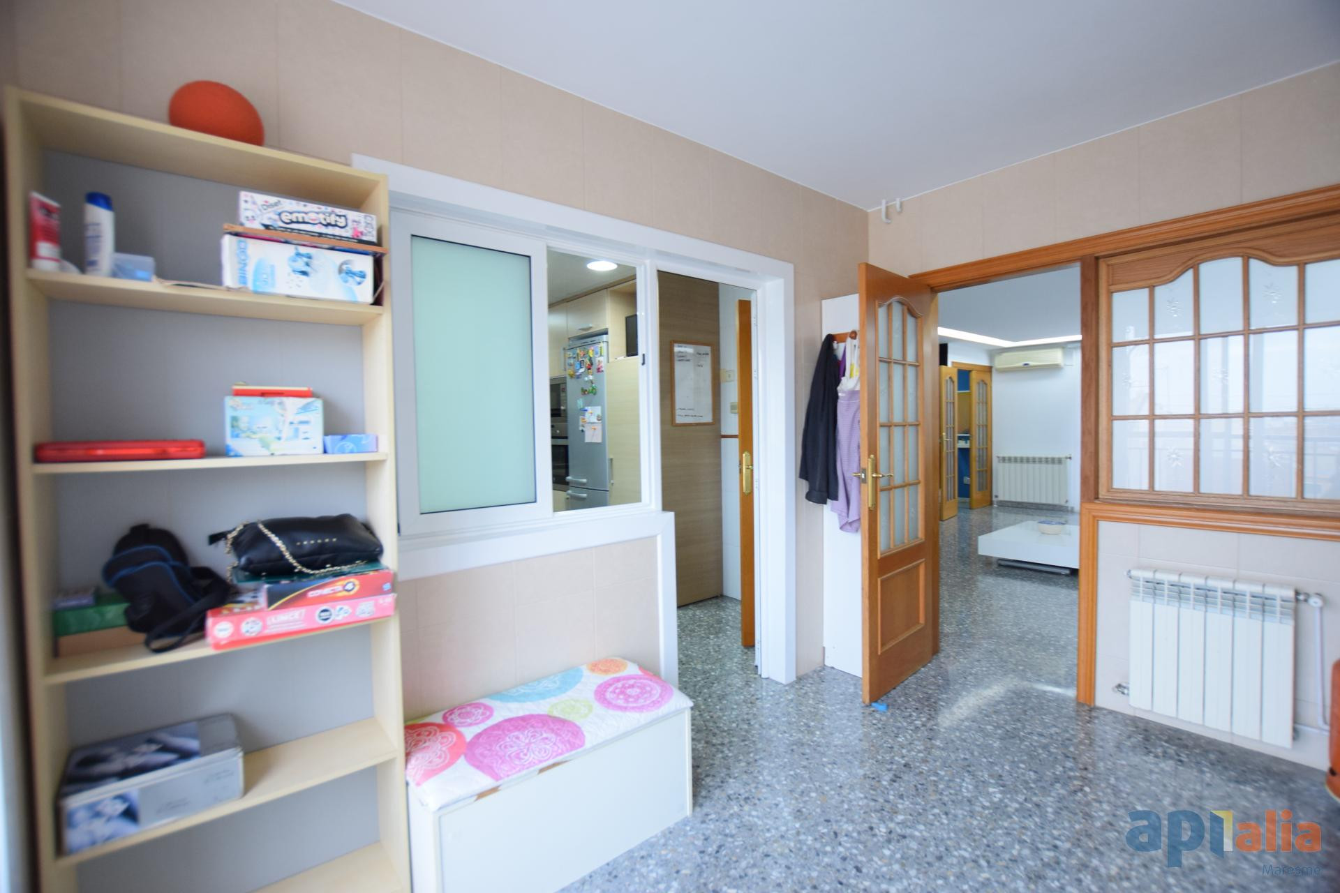 Resale - Unifamiliar adosada - Mataró - Cerdanyola