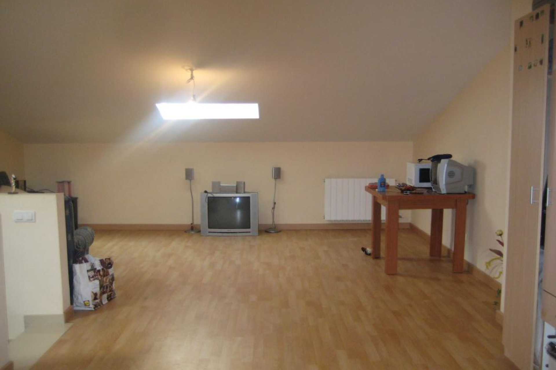 Resale - Unifamiliar adosada - Pla de Santa Maria, El