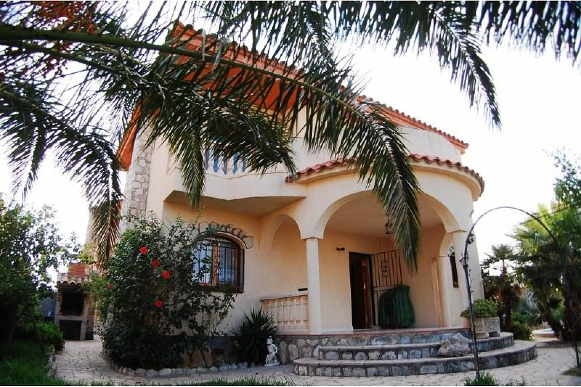 Resale - Villa - Ametlla de Mar, L - Les Tres Cales