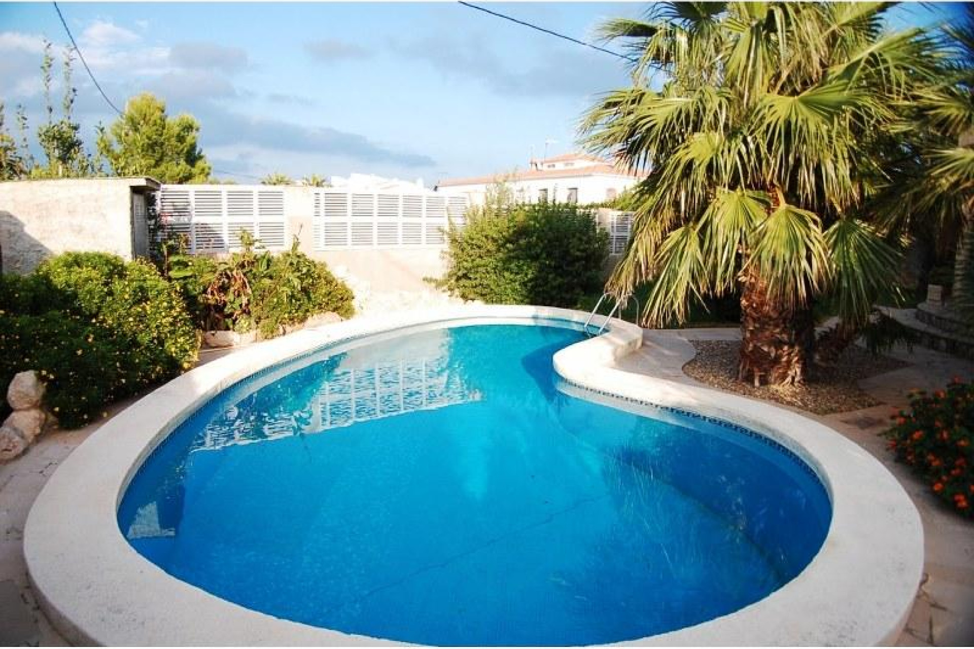 Resale - Villa - Ametlla de Mar, L - Les Tres Cales