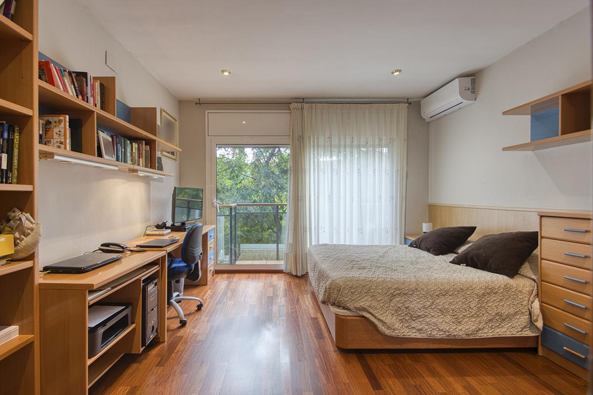 Resale - Villa - Barcelona - Sant Andreu