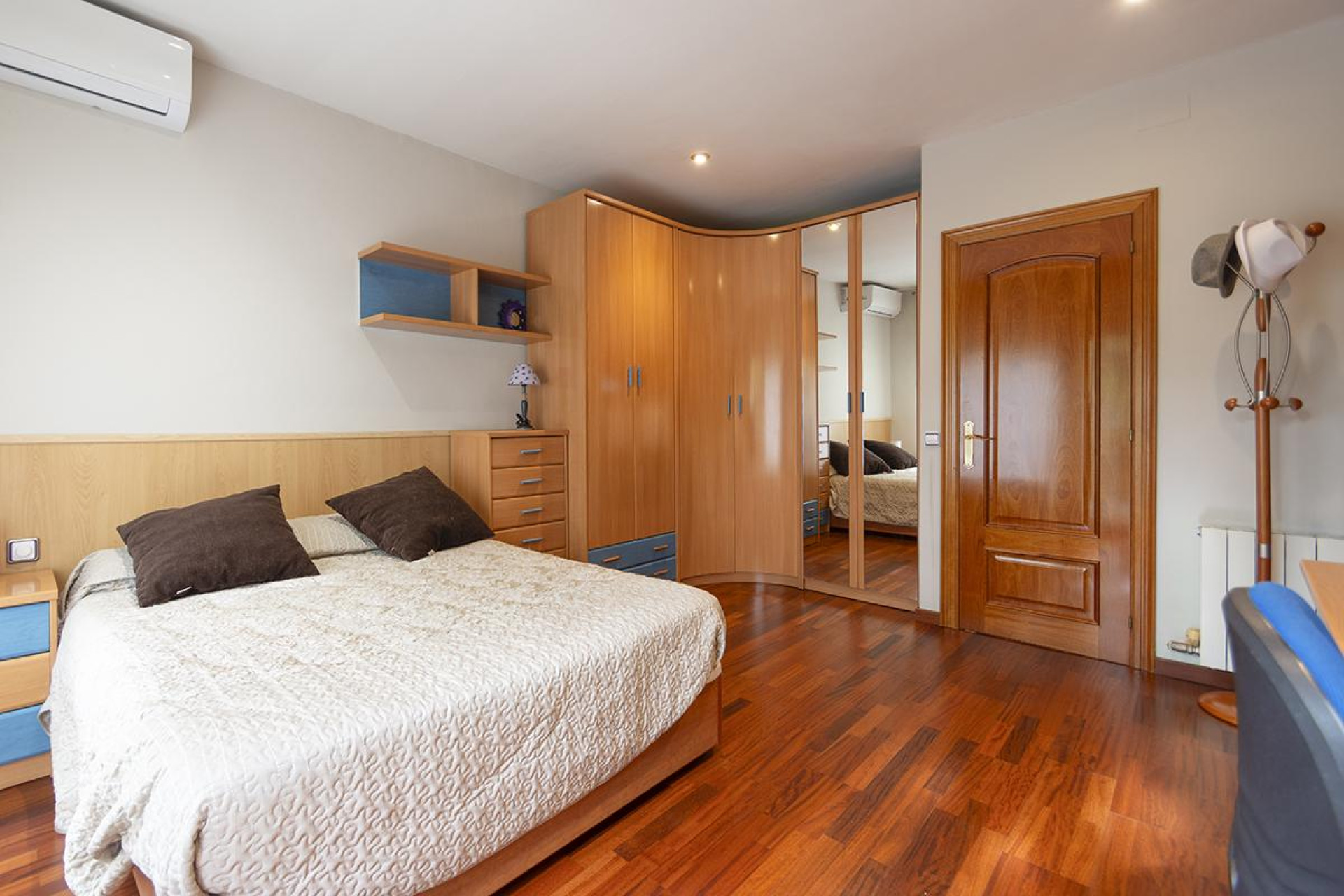 Resale - Villa - Barcelona - Sant Andreu
