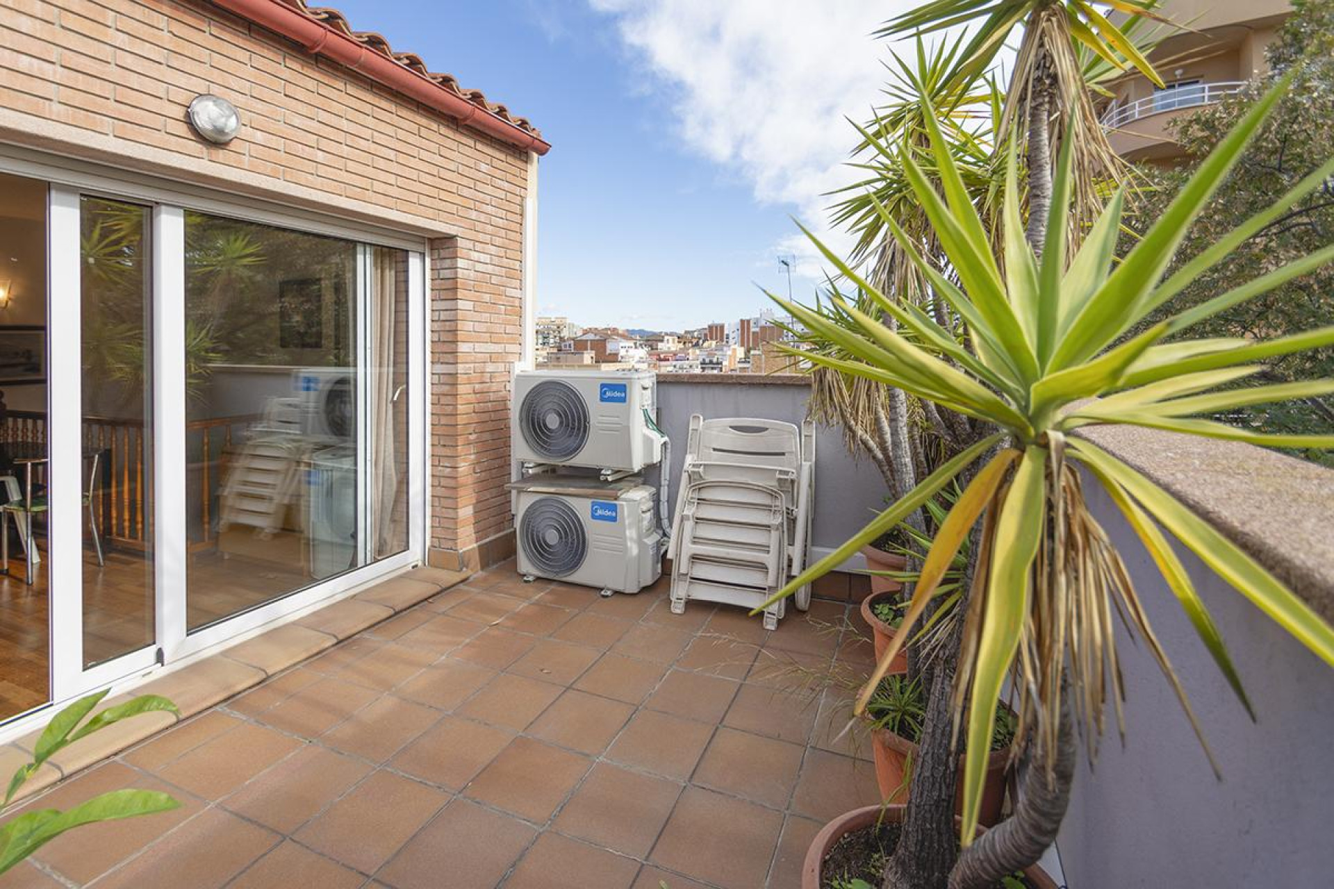 Resale - Villa - Barcelona - Sant Andreu