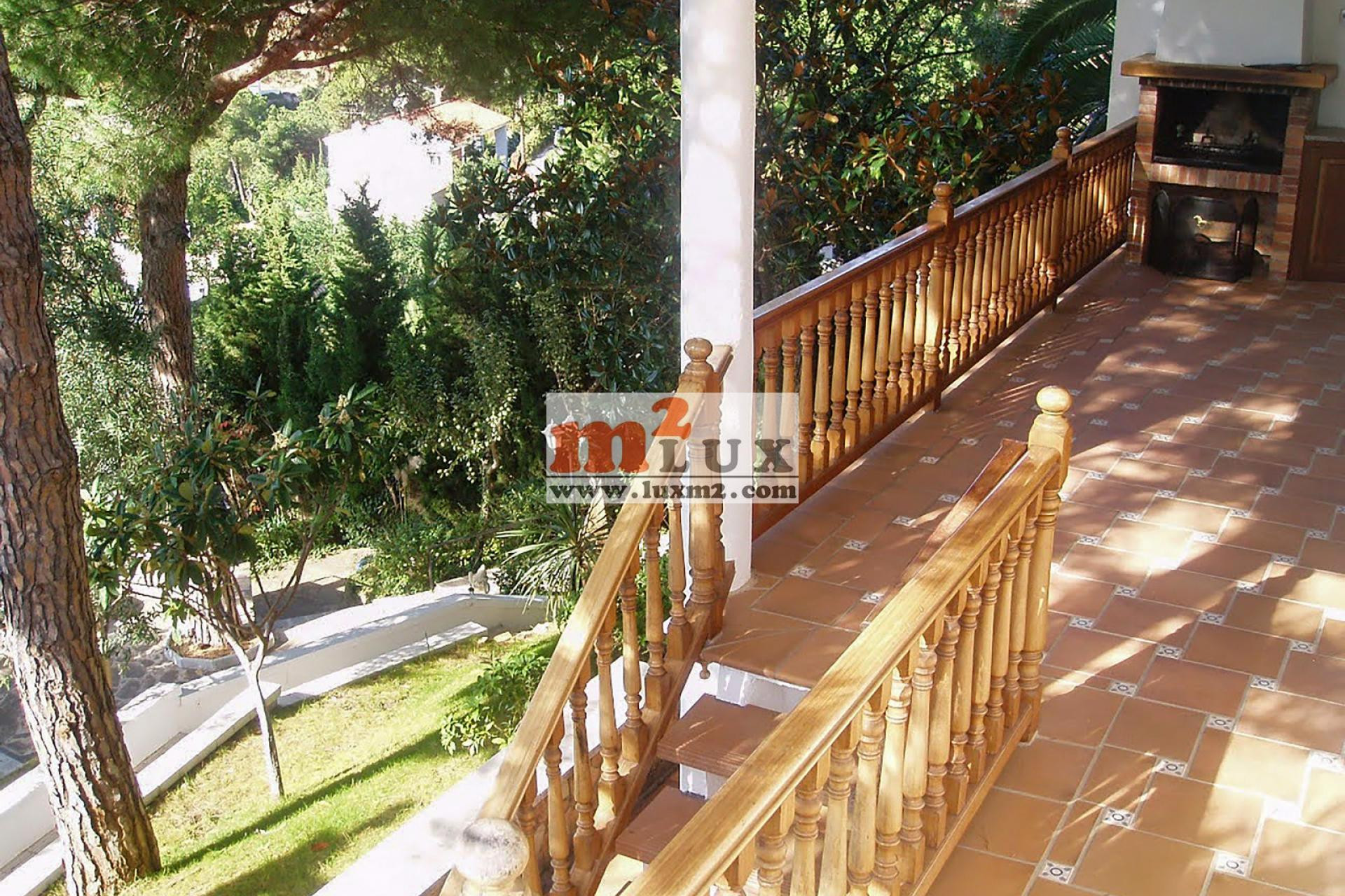 Resale - Villa - Lloret de Mar - Canyelles