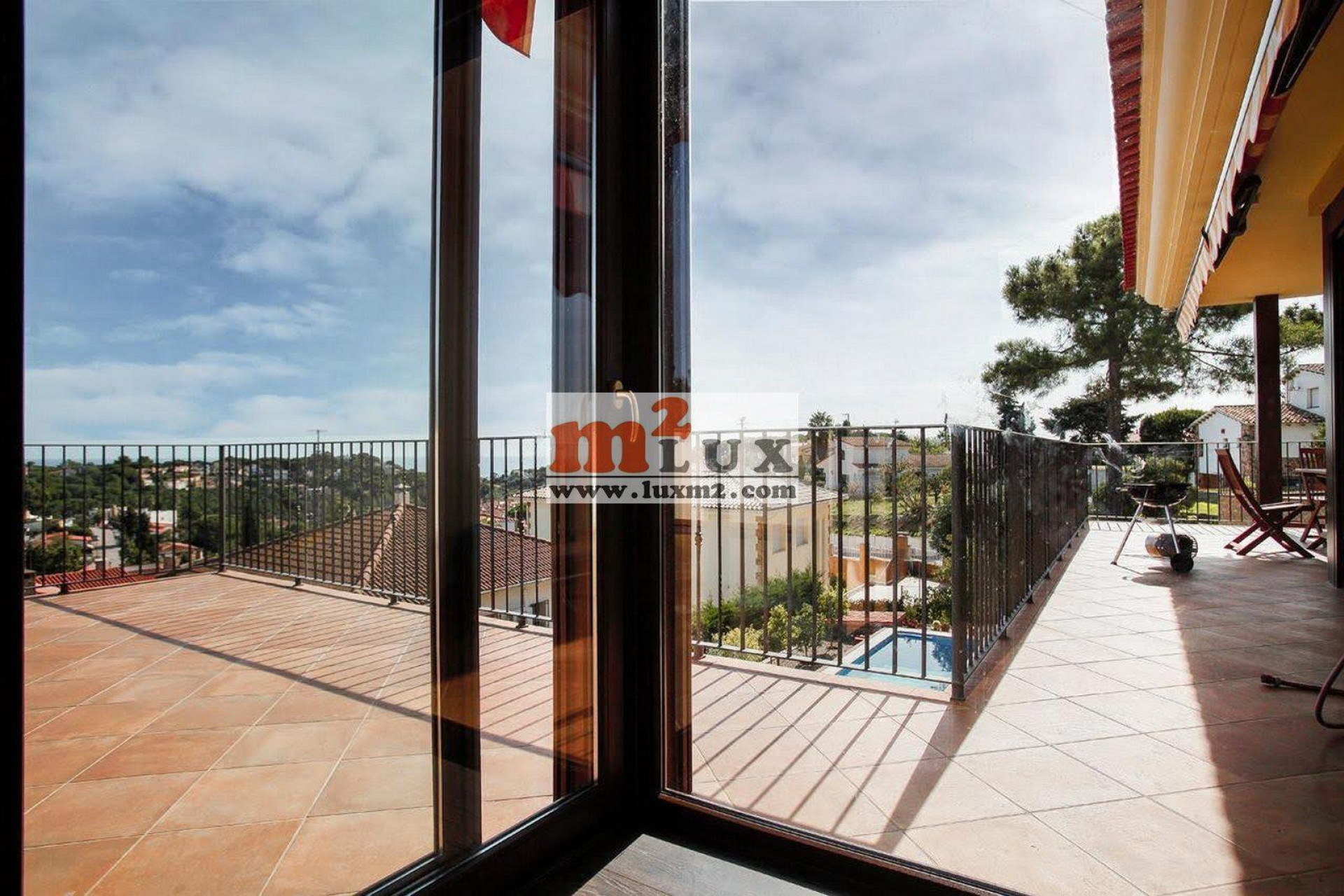 Resale - Villa - Lloret de Mar - Roca Grossa