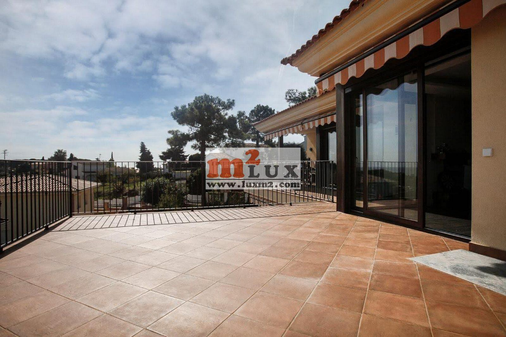 Resale - Villa - Lloret de Mar - Roca Grossa