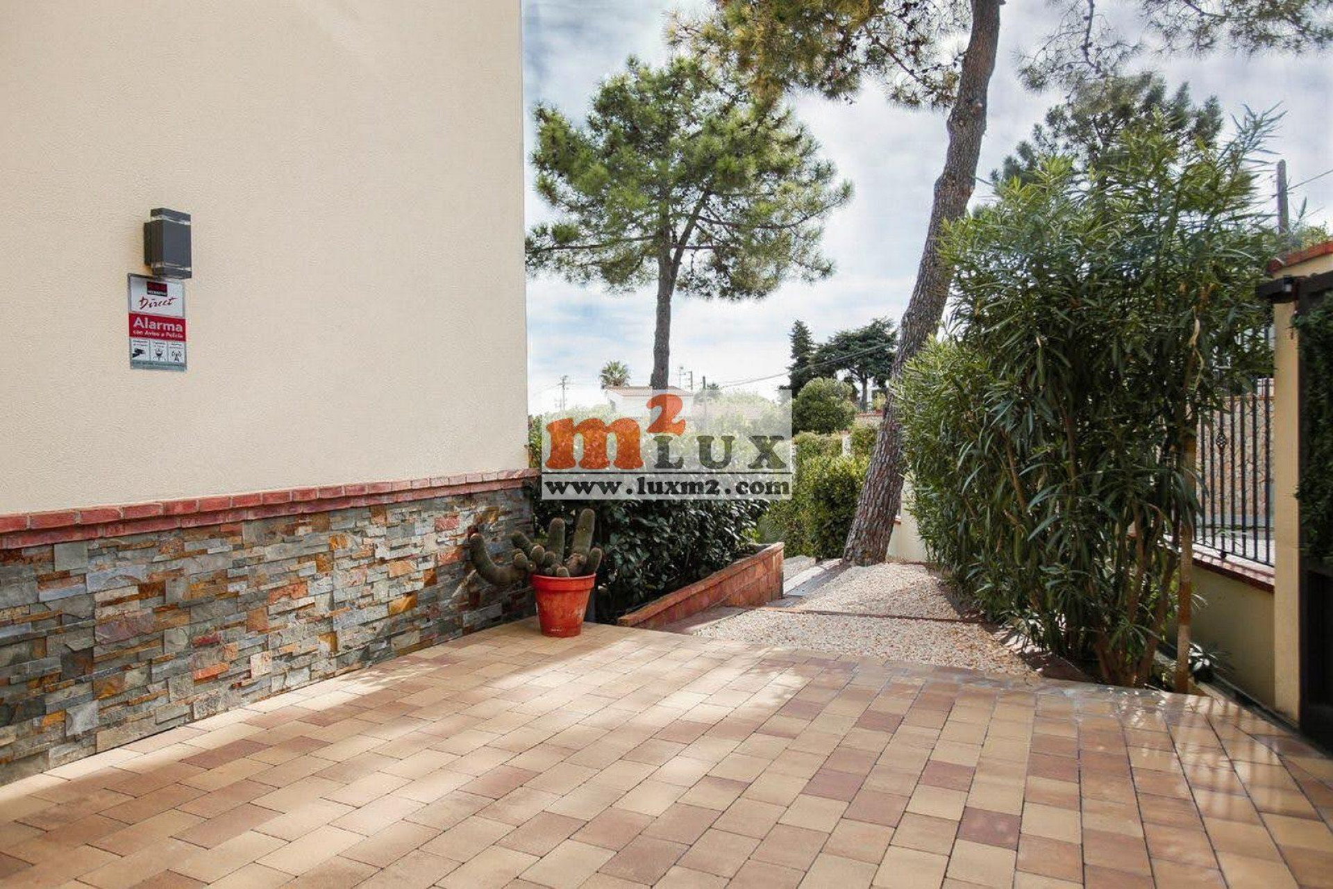 Resale - Villa - Lloret de Mar - Roca Grossa