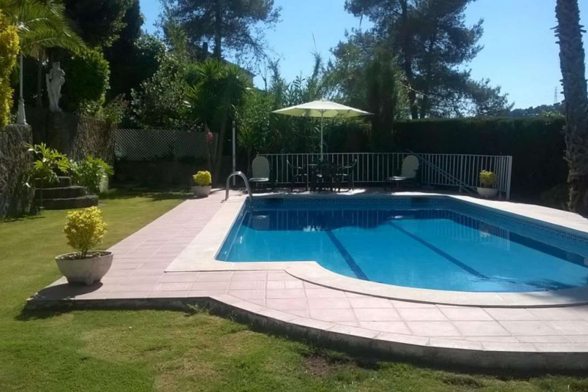 Resale - Villa - Olesa de Bonesvalls