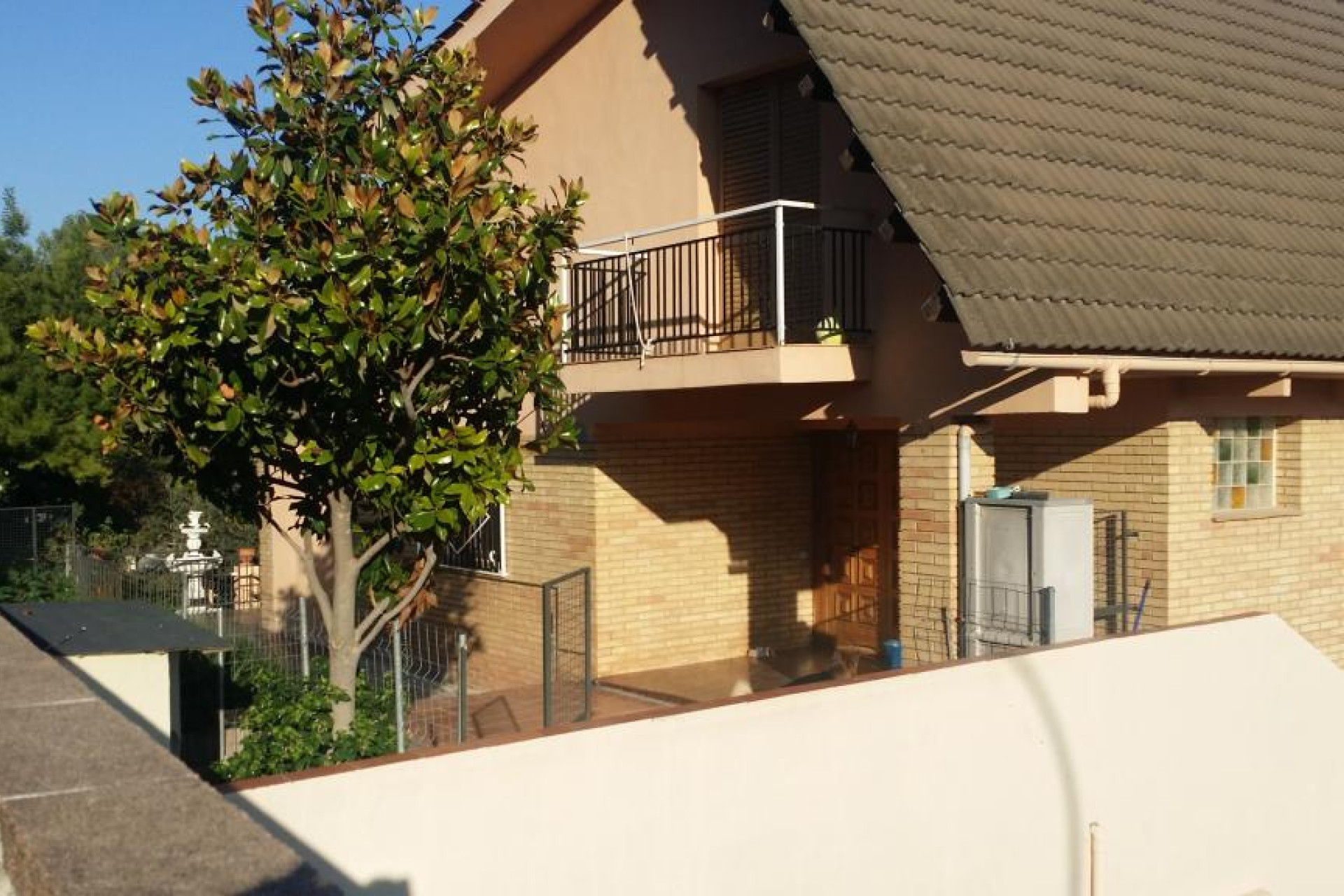 Resale - Villa - Vallirana