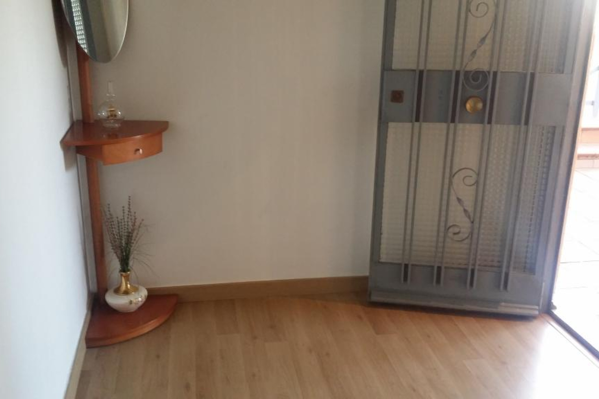 Resale - Villa - Vallirana