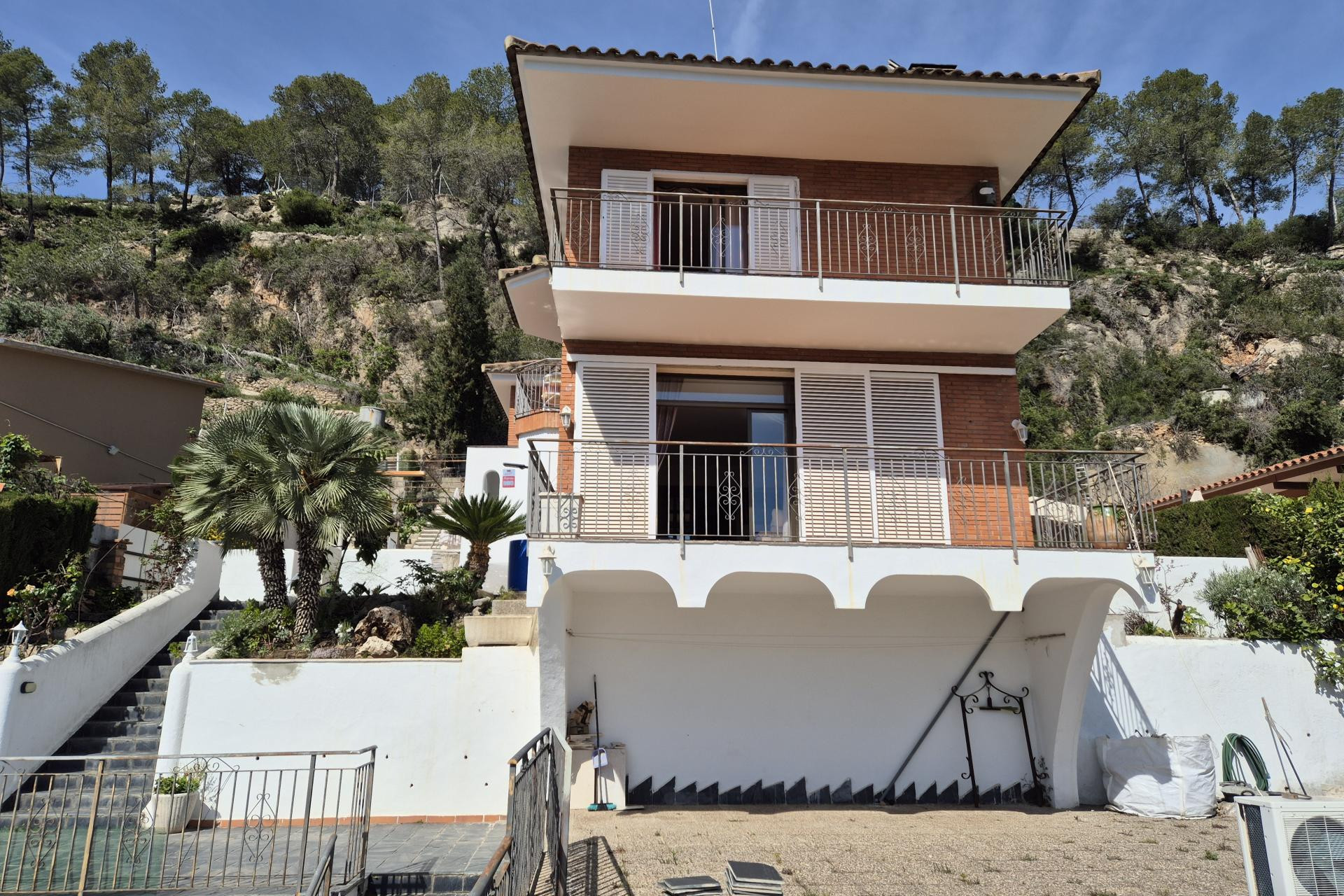 Resale - Villa - Vallirana