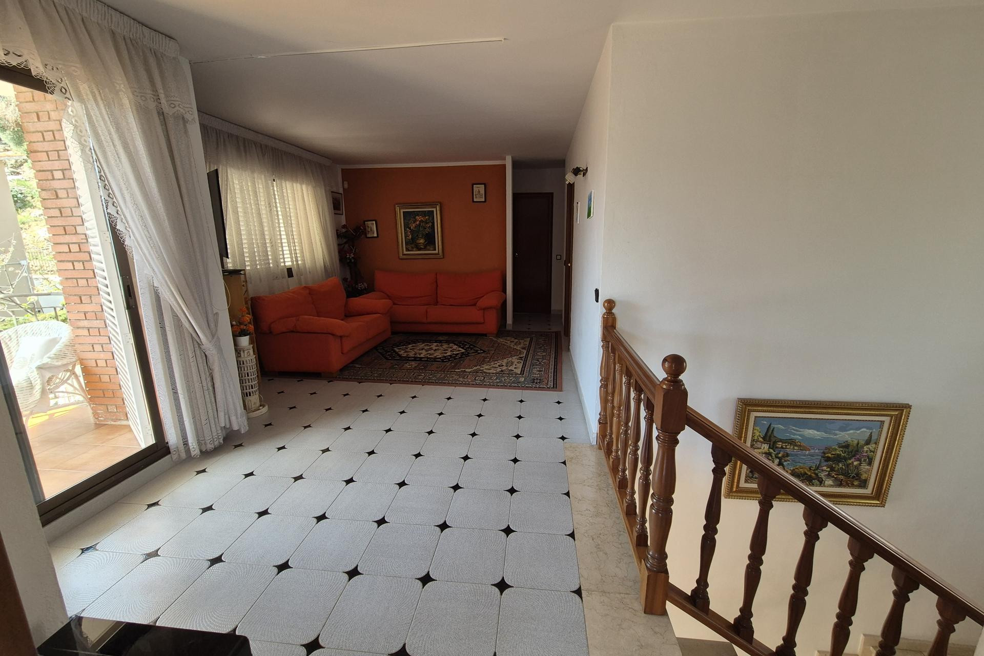 Resale - Villa - Vallirana