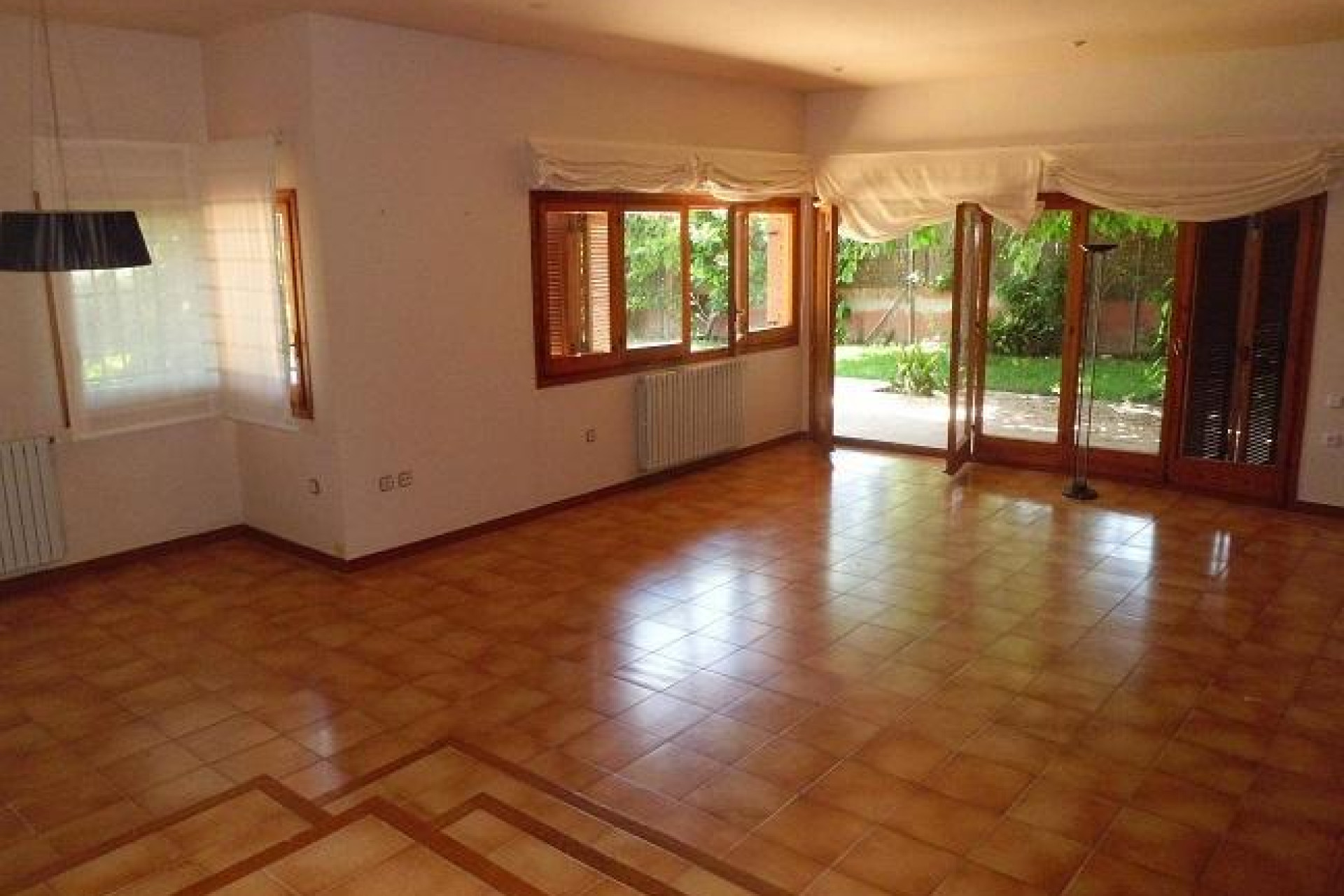 Resale - Villa - Vilanova i la Geltrú - L'Aragai