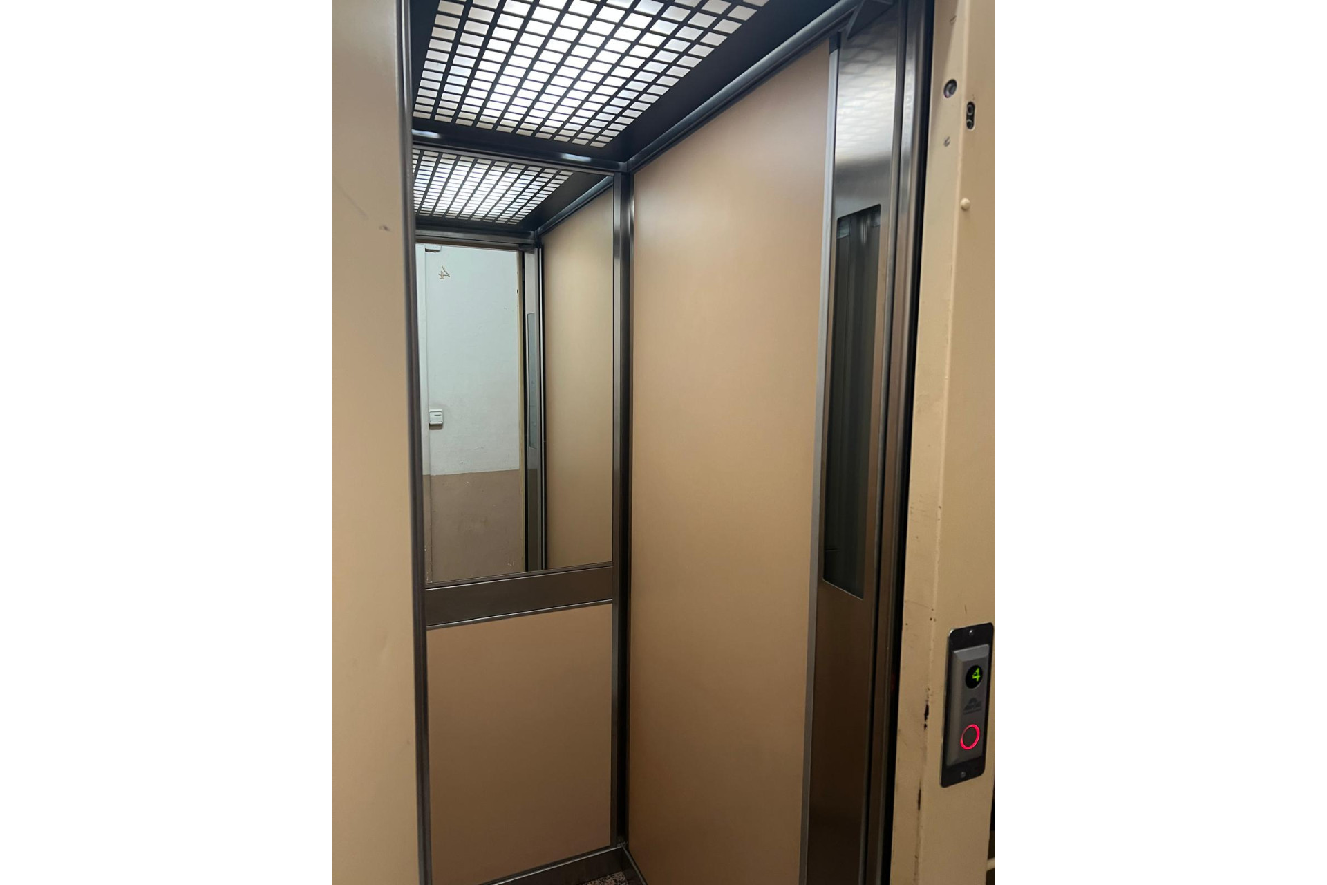 Reventa - Apartamento / piso - Barcelona - Ciutat Vella