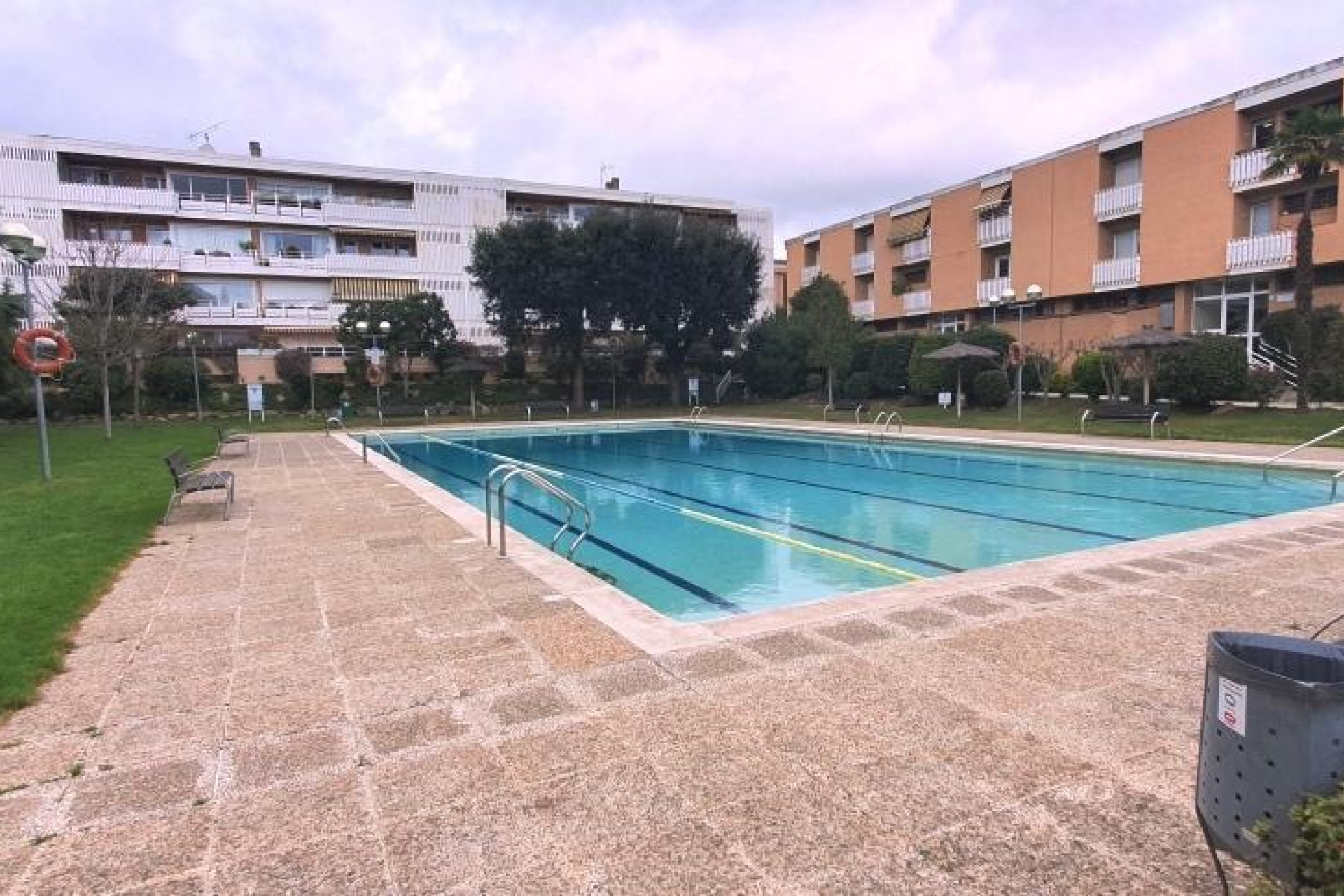 Reventa - Apartamento / piso - Cabrils