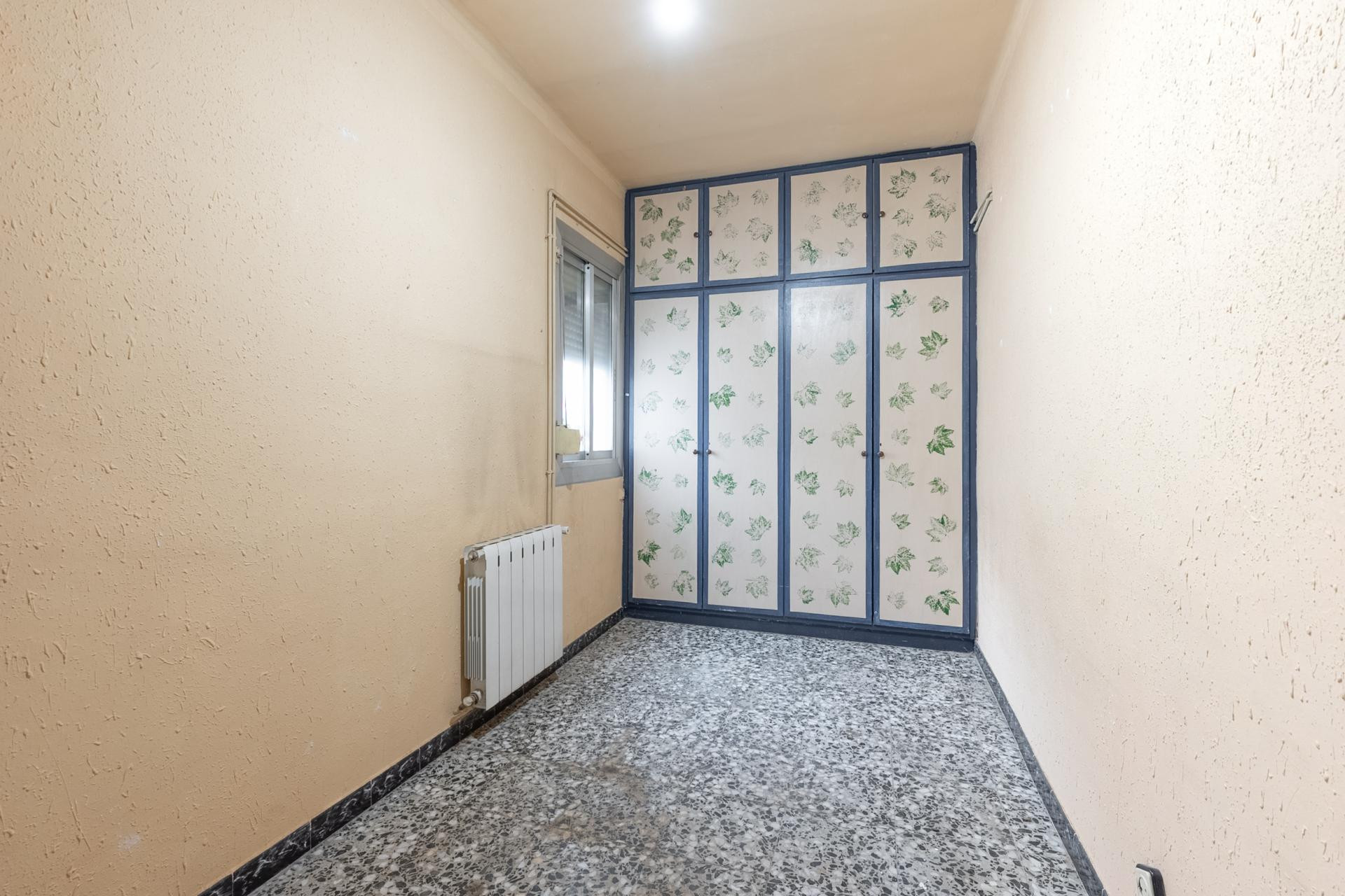 Reventa - Apartamento / piso - Cornellà de Llobregat - Gavarra