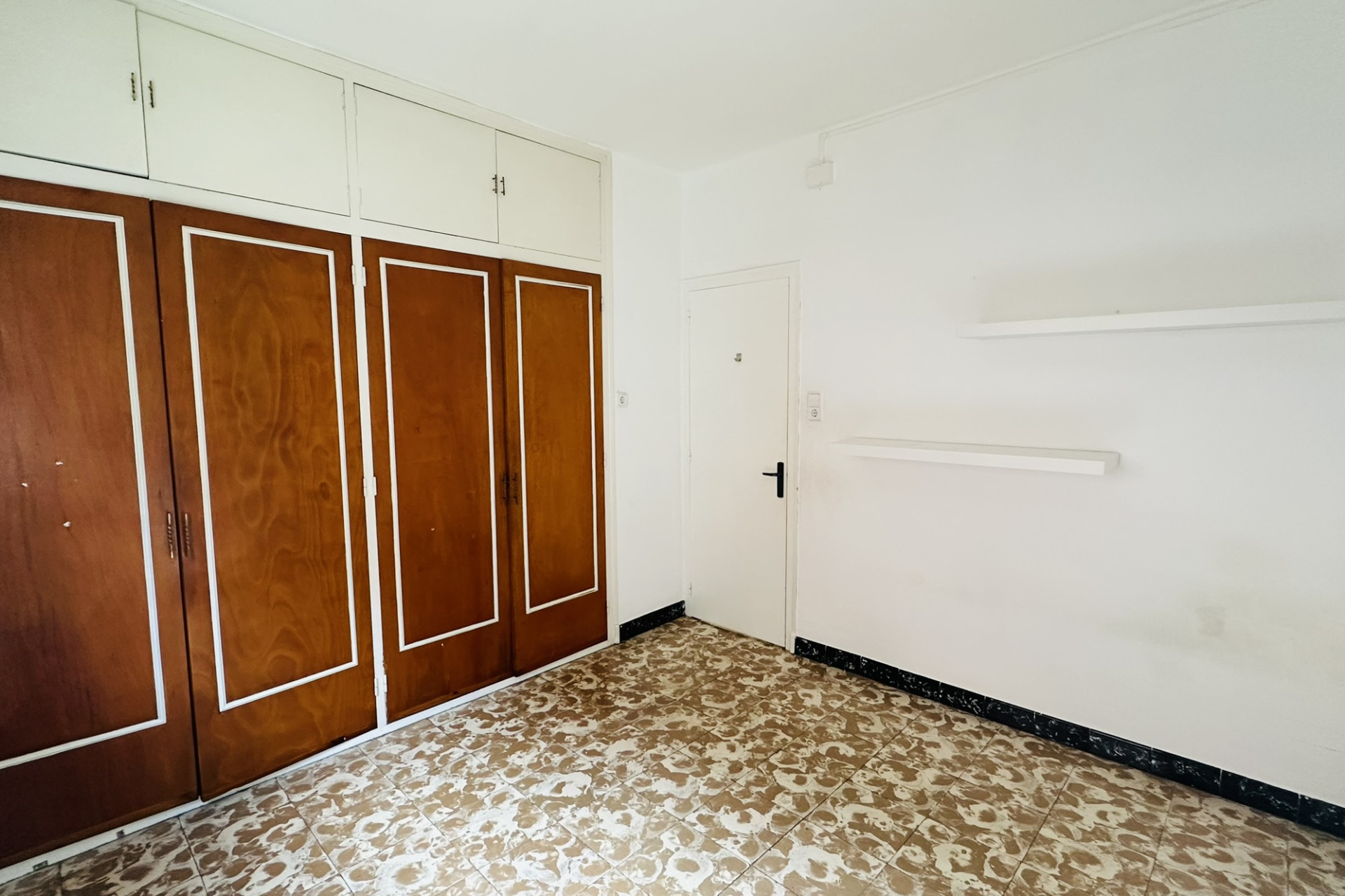 Reventa - Apartamento / piso - Cornellà de Llobregat - Gavarra