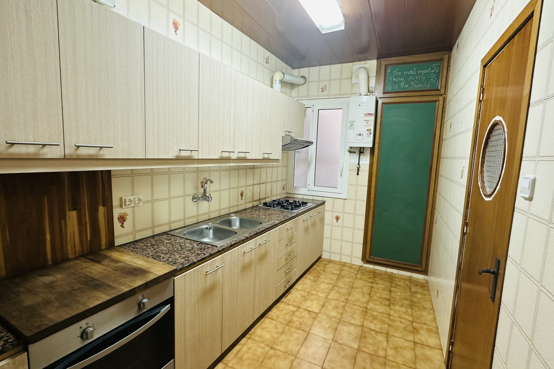 Reventa - Apartamento / piso - Cornellà de Llobregat - Gavarra