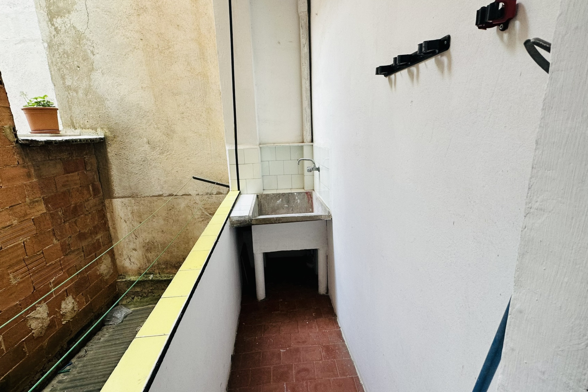 Reventa - Apartamento / piso - Cornellà de Llobregat - Gavarra