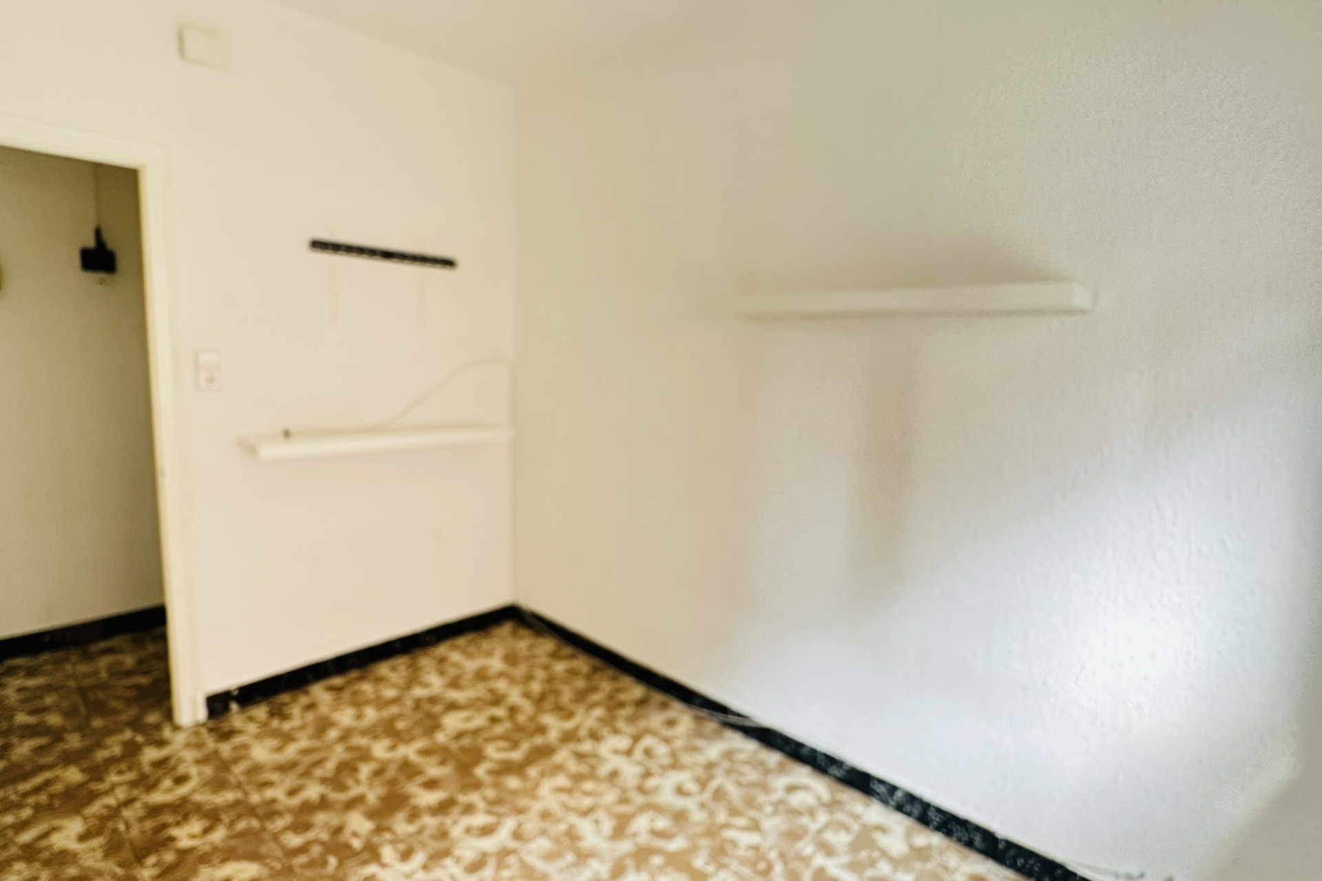 Reventa - Apartamento / piso - Cornellà de Llobregat - Gavarra