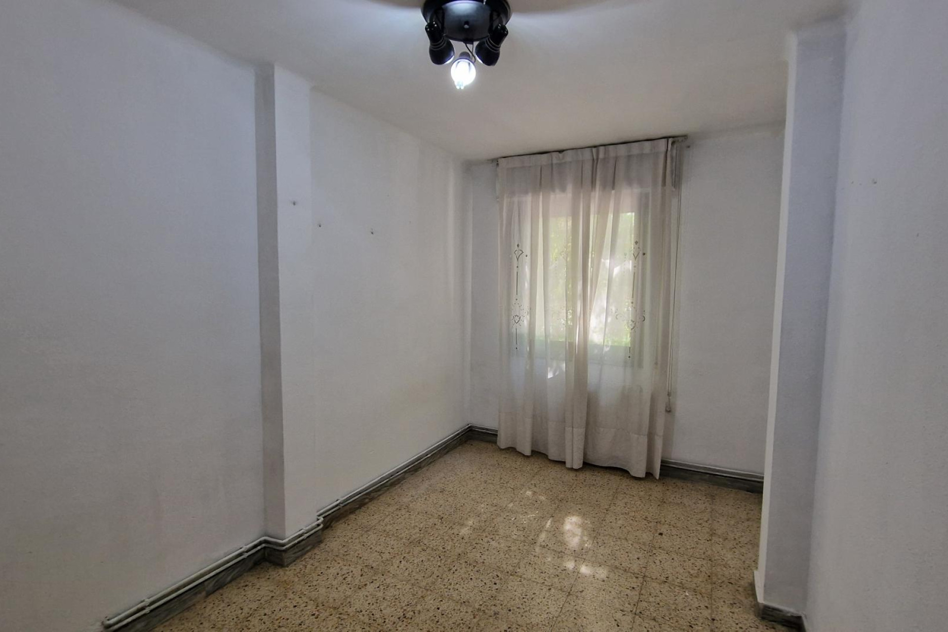 Reventa - Apartamento / piso - Hospitalet de Llobregat, l - Collblanc