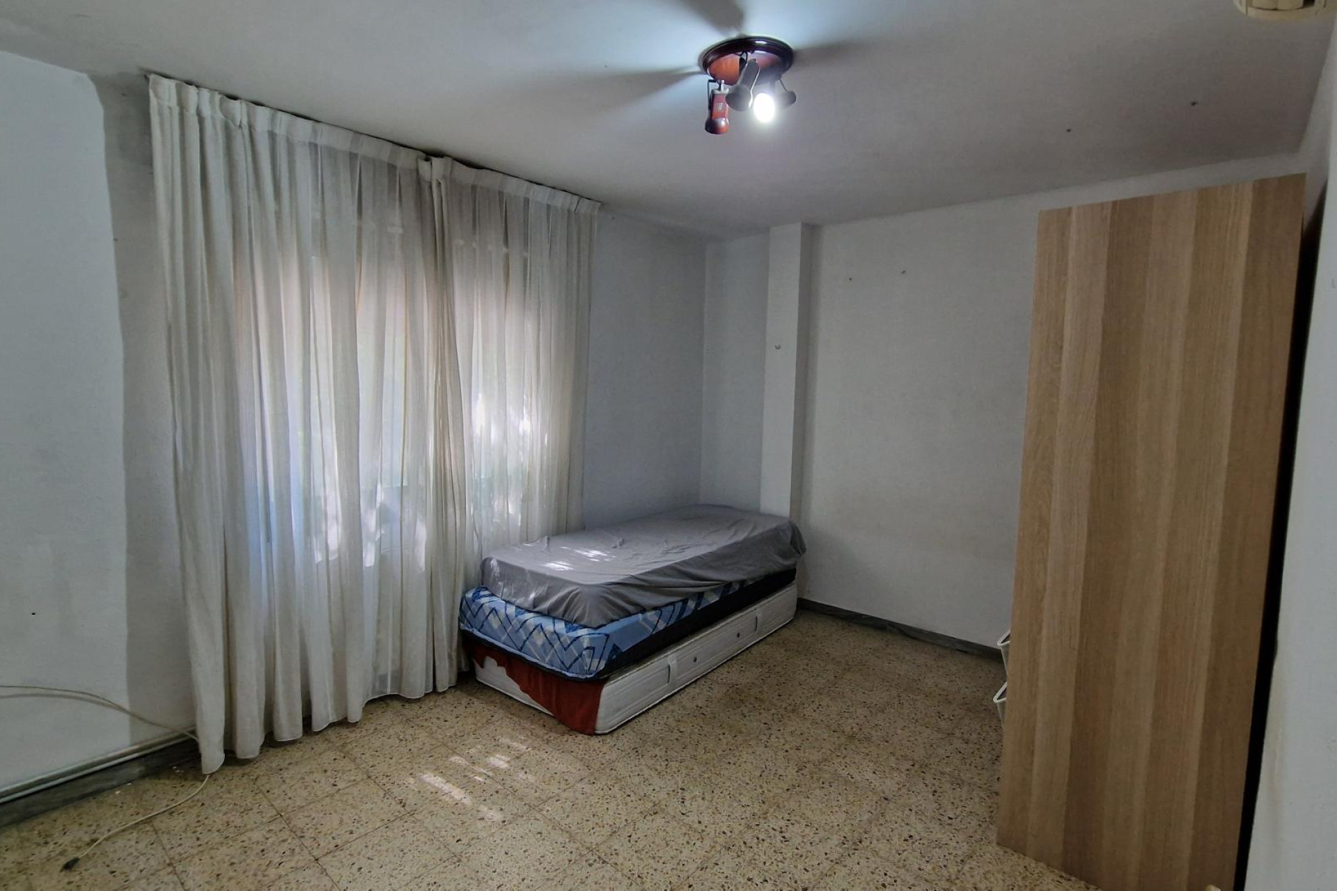 Reventa - Apartamento / piso - Hospitalet de Llobregat, l - Collblanc