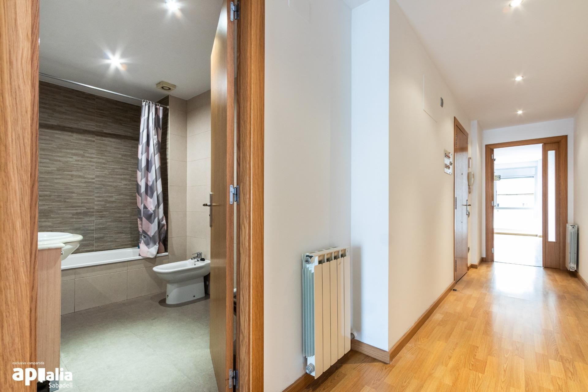 Reventa - Apartamento / piso - Sabadell - Eixample