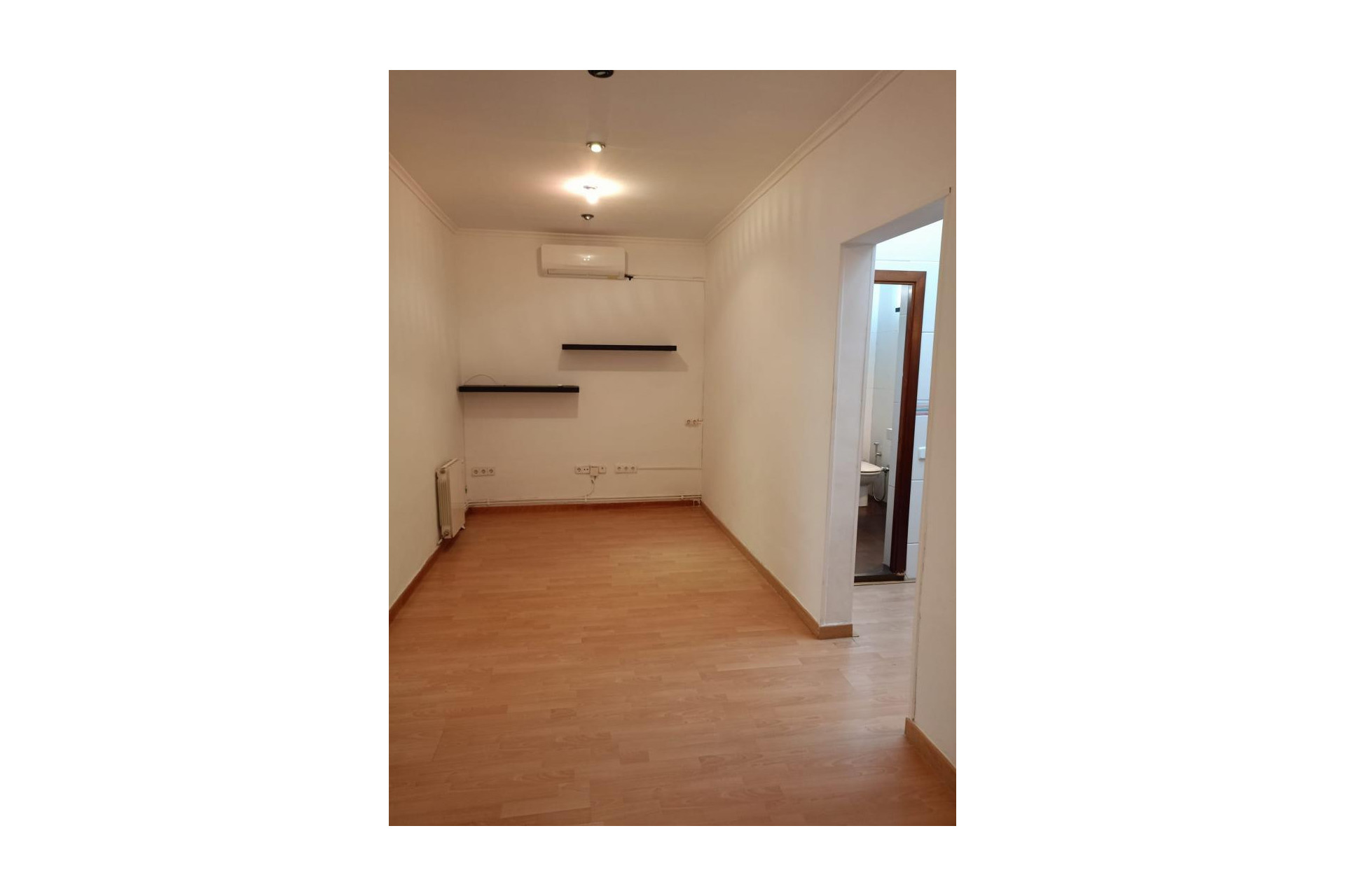 Reventa - Bajos con jardin - Barcelona - Horta - Guinardó / El Guinardó