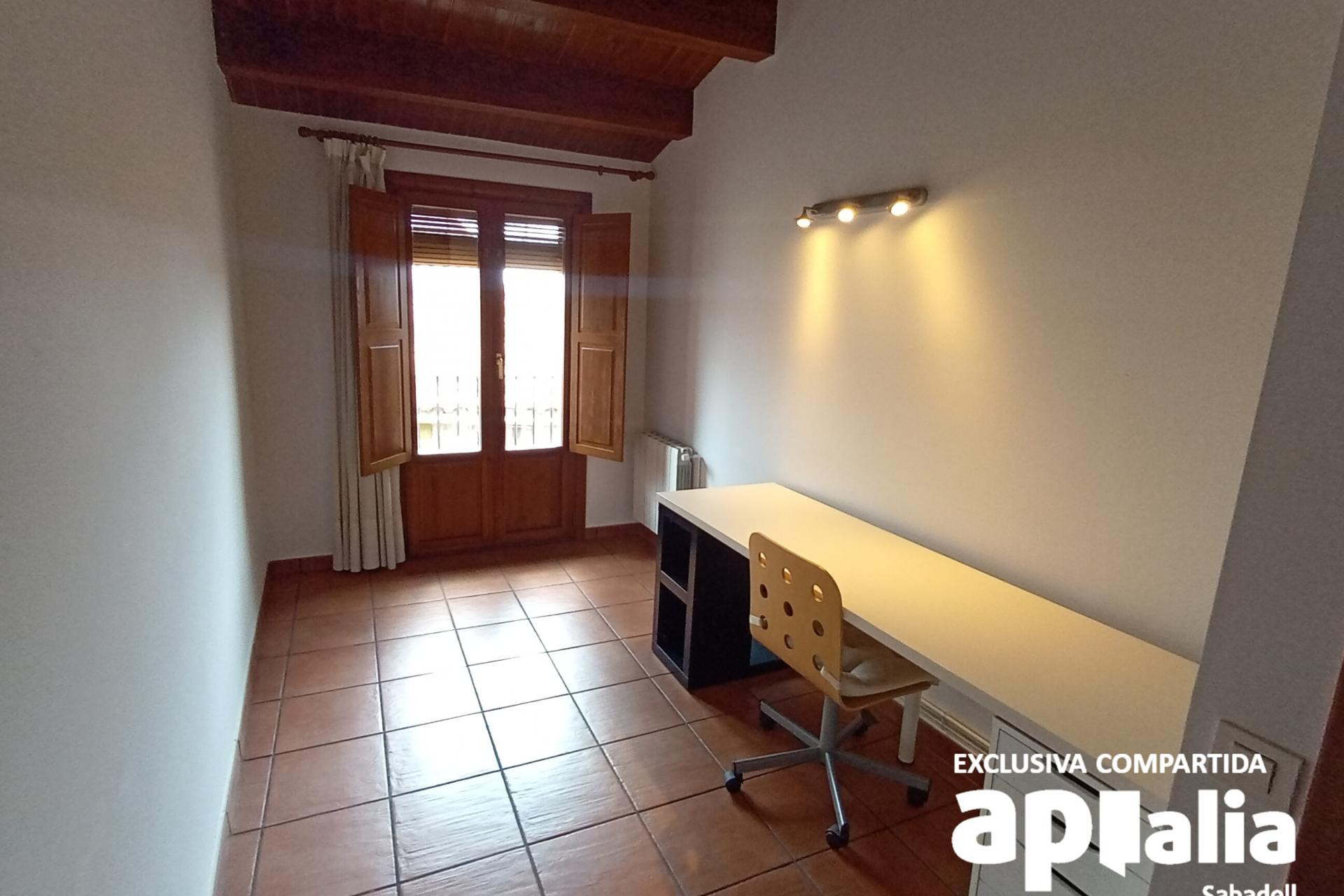 Reventa - Casa de pueblo - Castellar del Vallès