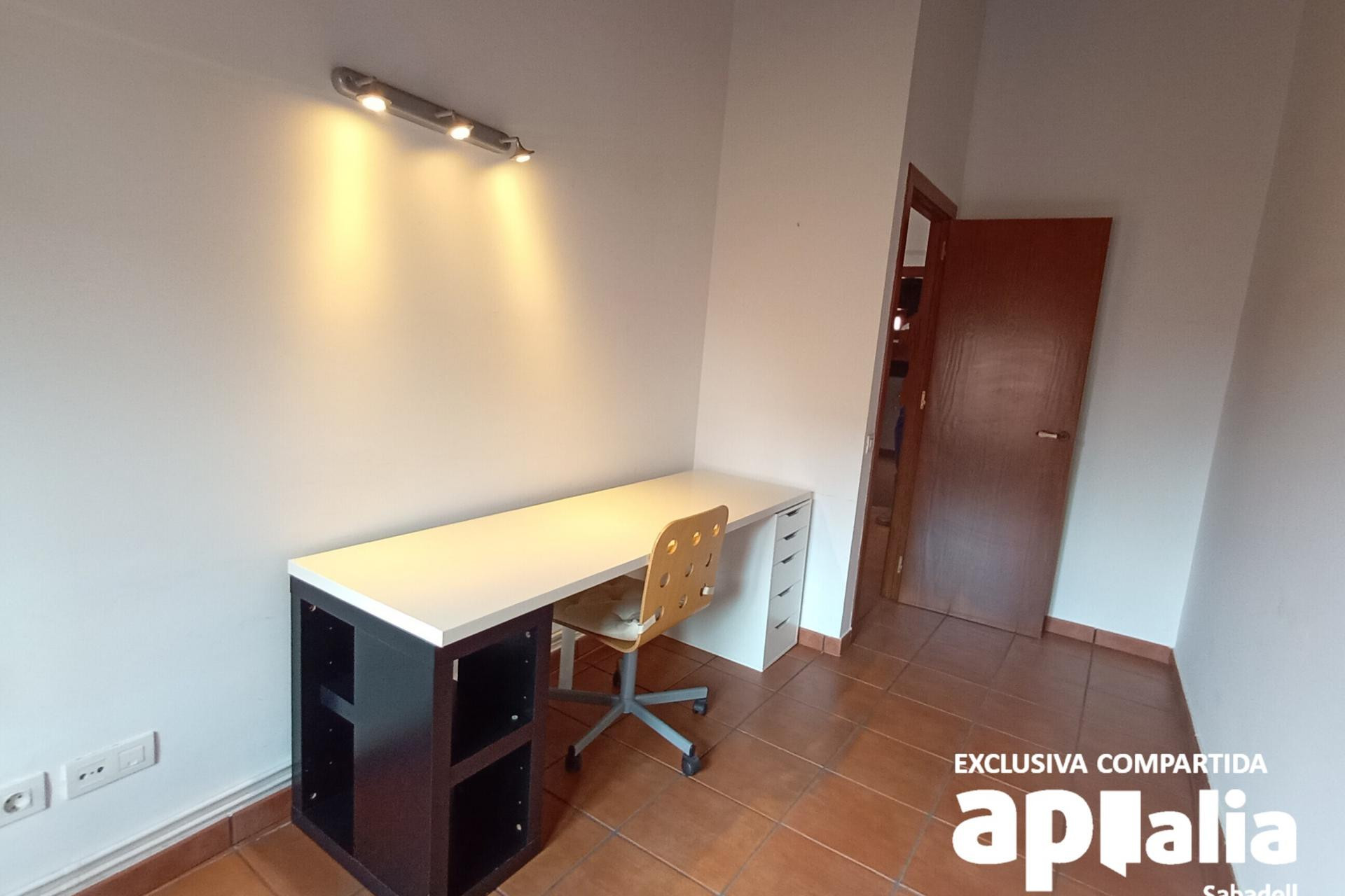 Reventa - Casa de pueblo - Castellar del Vallès