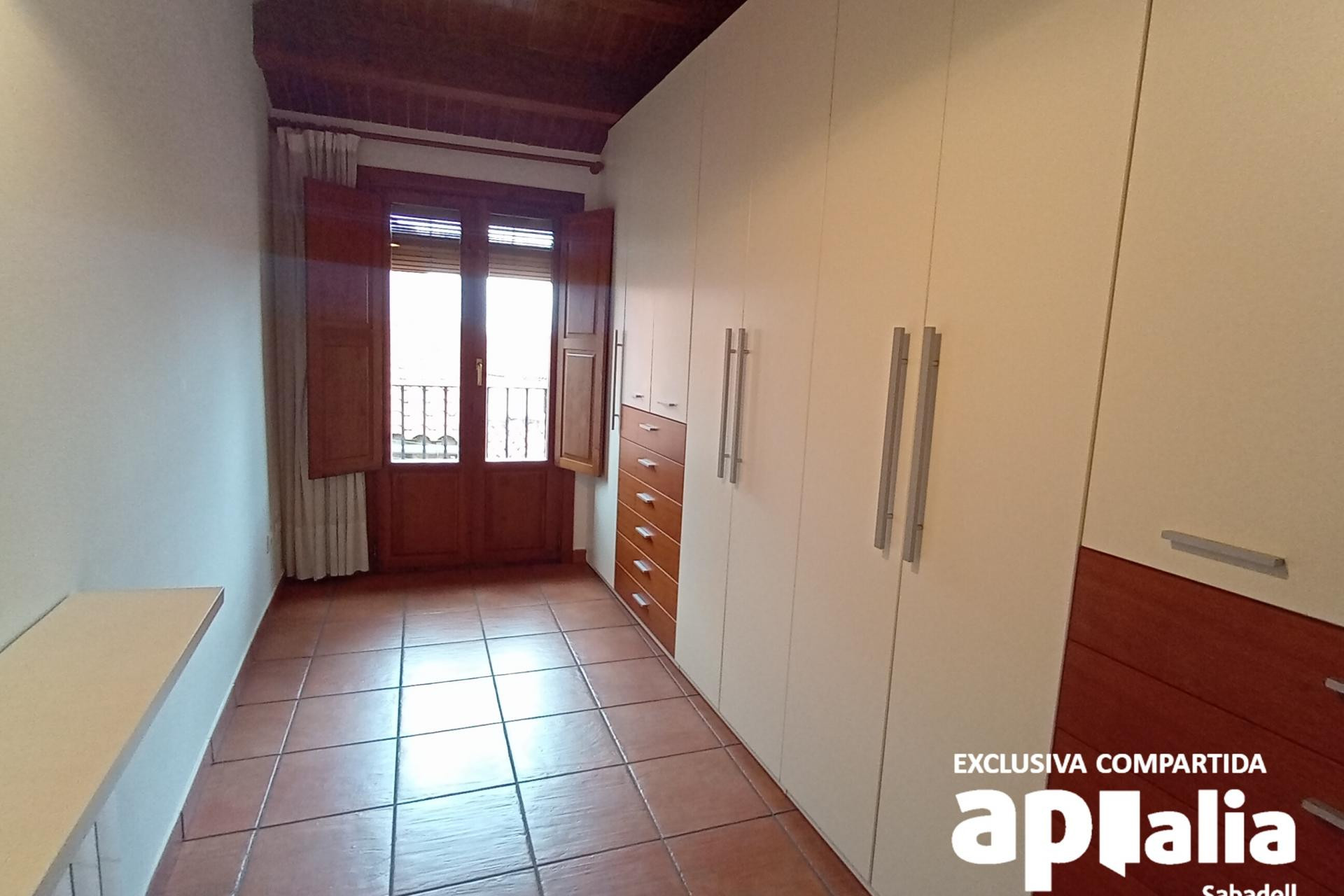 Reventa - Casa de pueblo - Castellar del Vallès