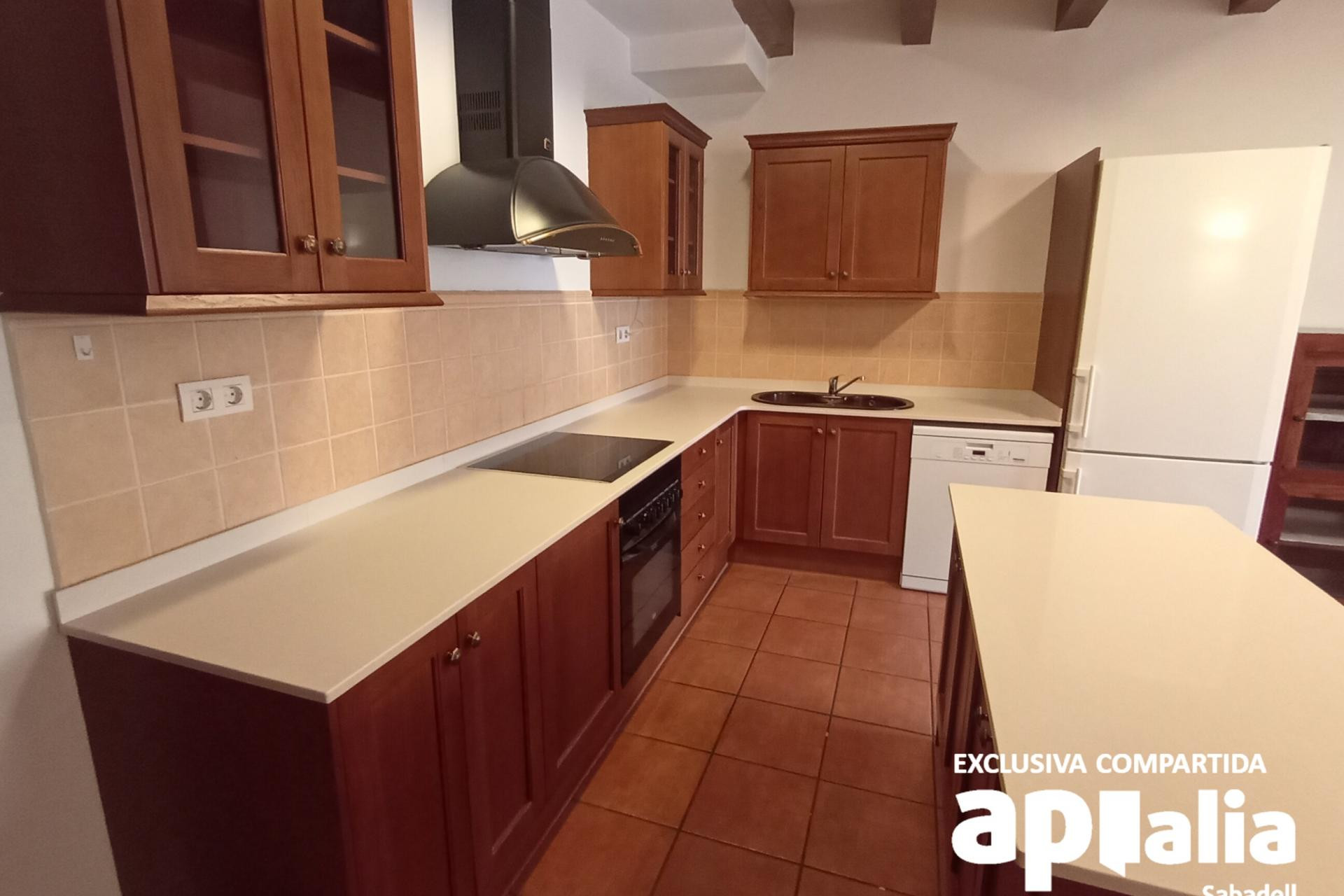 Reventa - Casa de pueblo - Castellar del Vallès